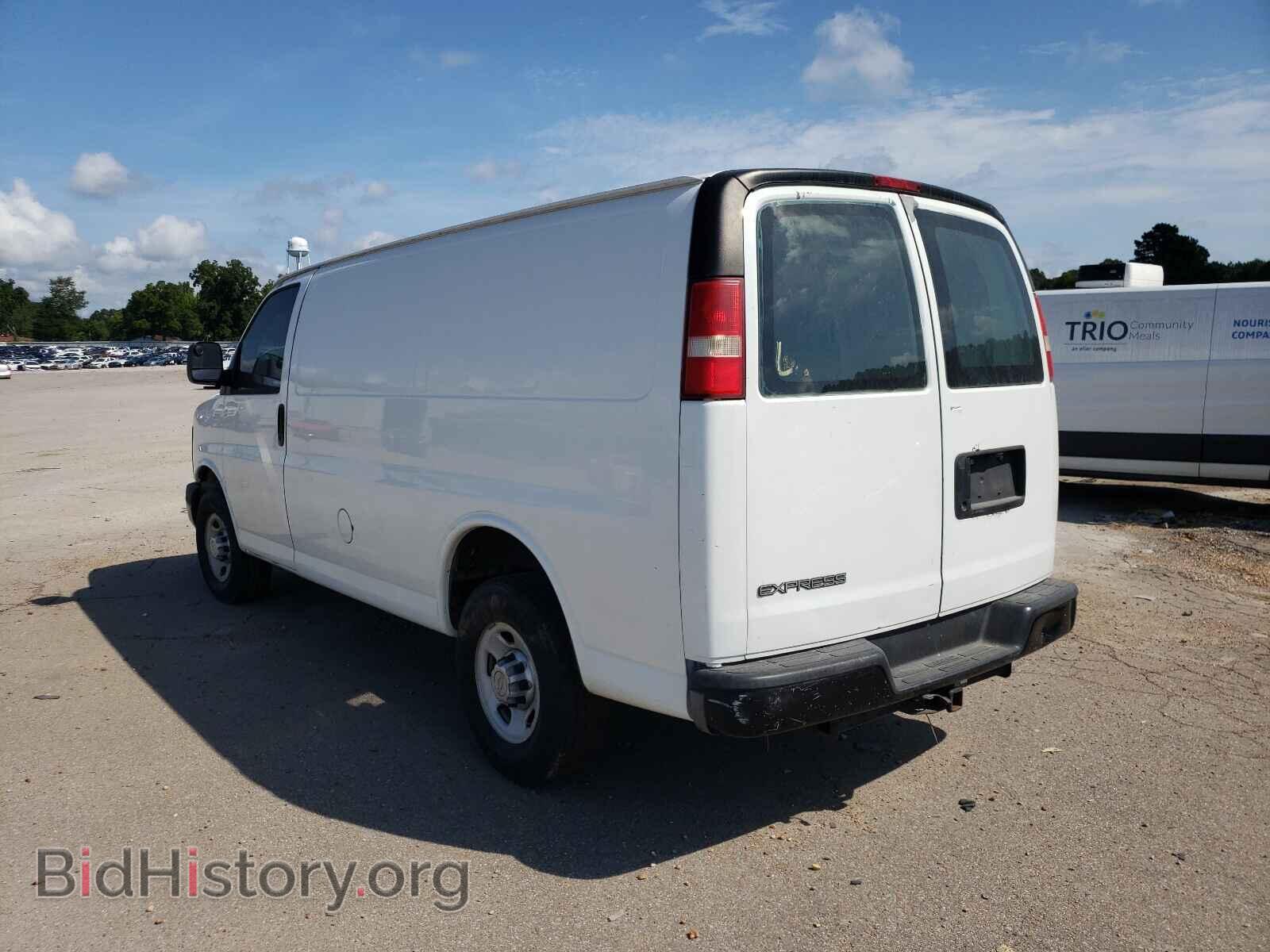 2010 CHEVROLET EXPRESS - VIN: 1GCZGFDAXA1124250 - Фото 3