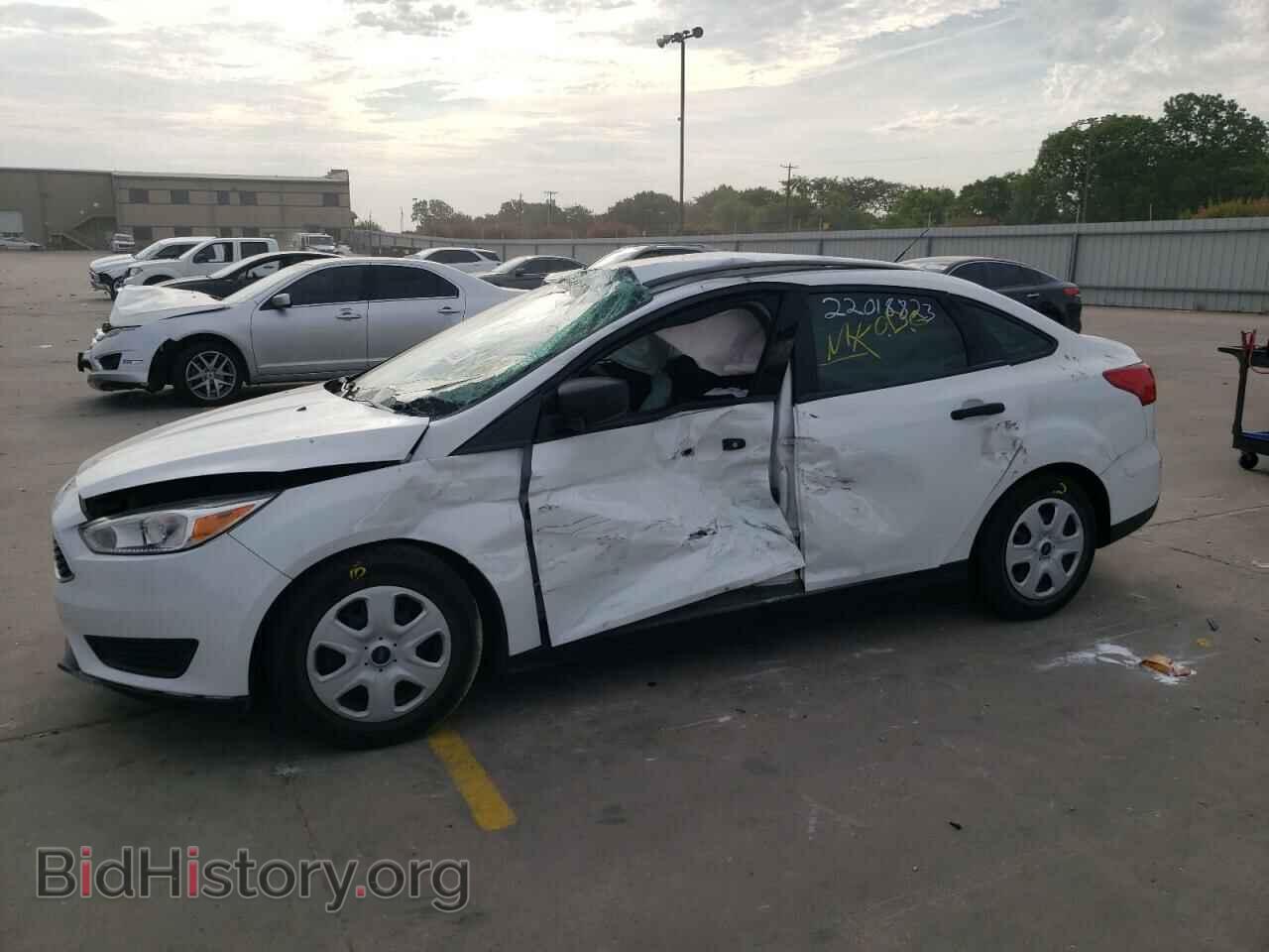 2016 FORD FOCUS - VIN: 1FADP3E29GL328637 - Фото 9