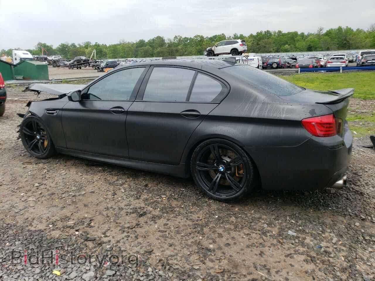 2013 BMW M5 - VIN: WBSFV9C57DD096496 - Фото 2