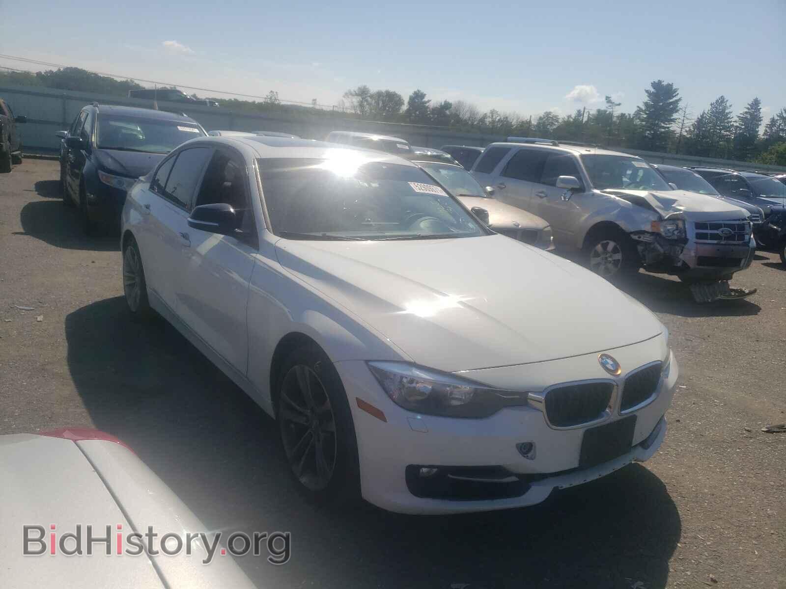 Photo WBA3B3C56DF534958 - BMW 3 SERIES 2013