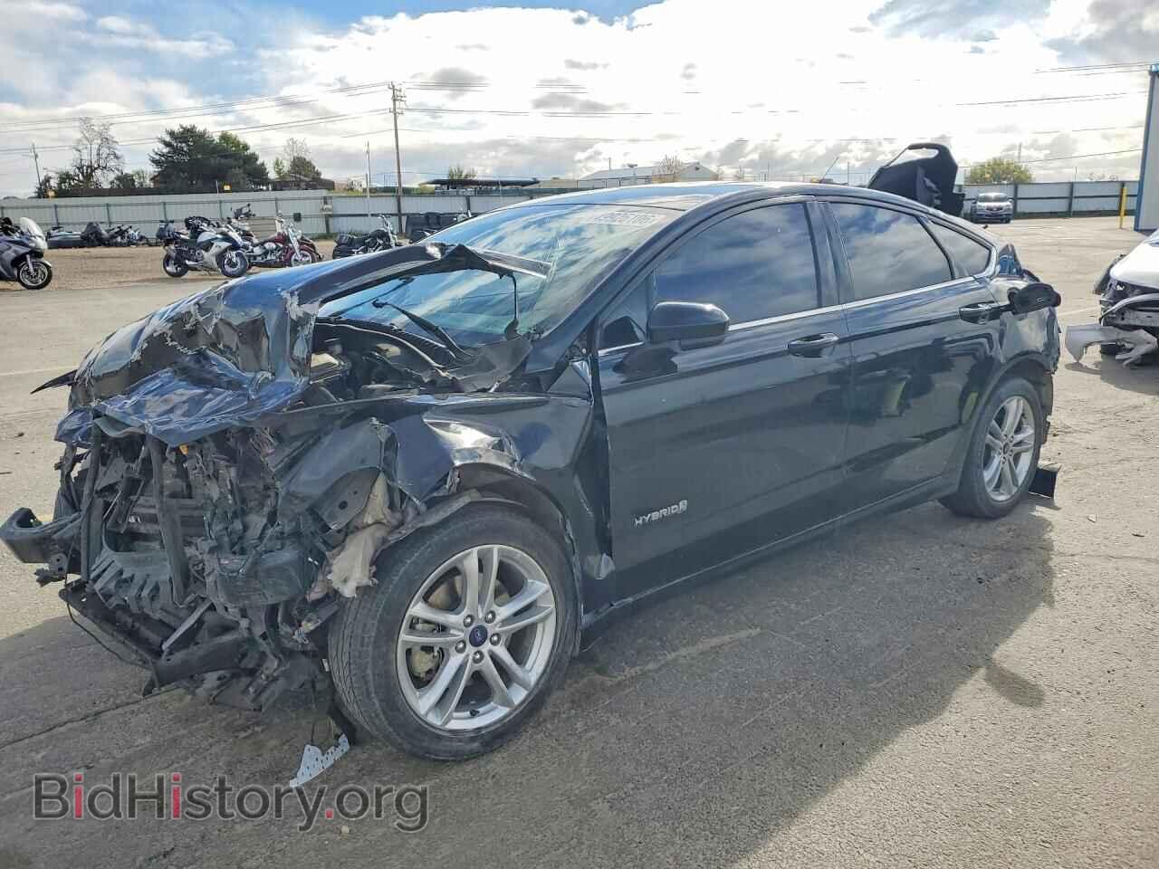 Photo 3FA6P0LU5JR131971 - FORD FUSION 2018