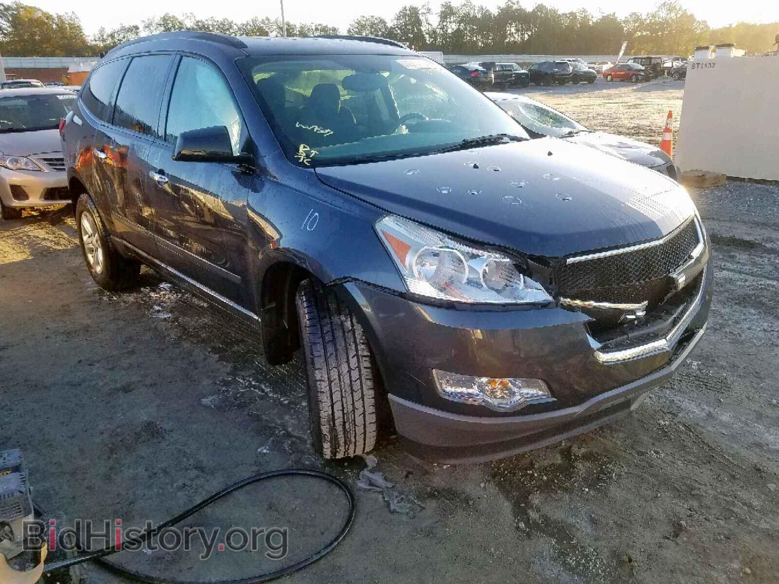 Фотография 1GNKRFED0CJ317067 - CHEVROLET TRAVERSE 2012