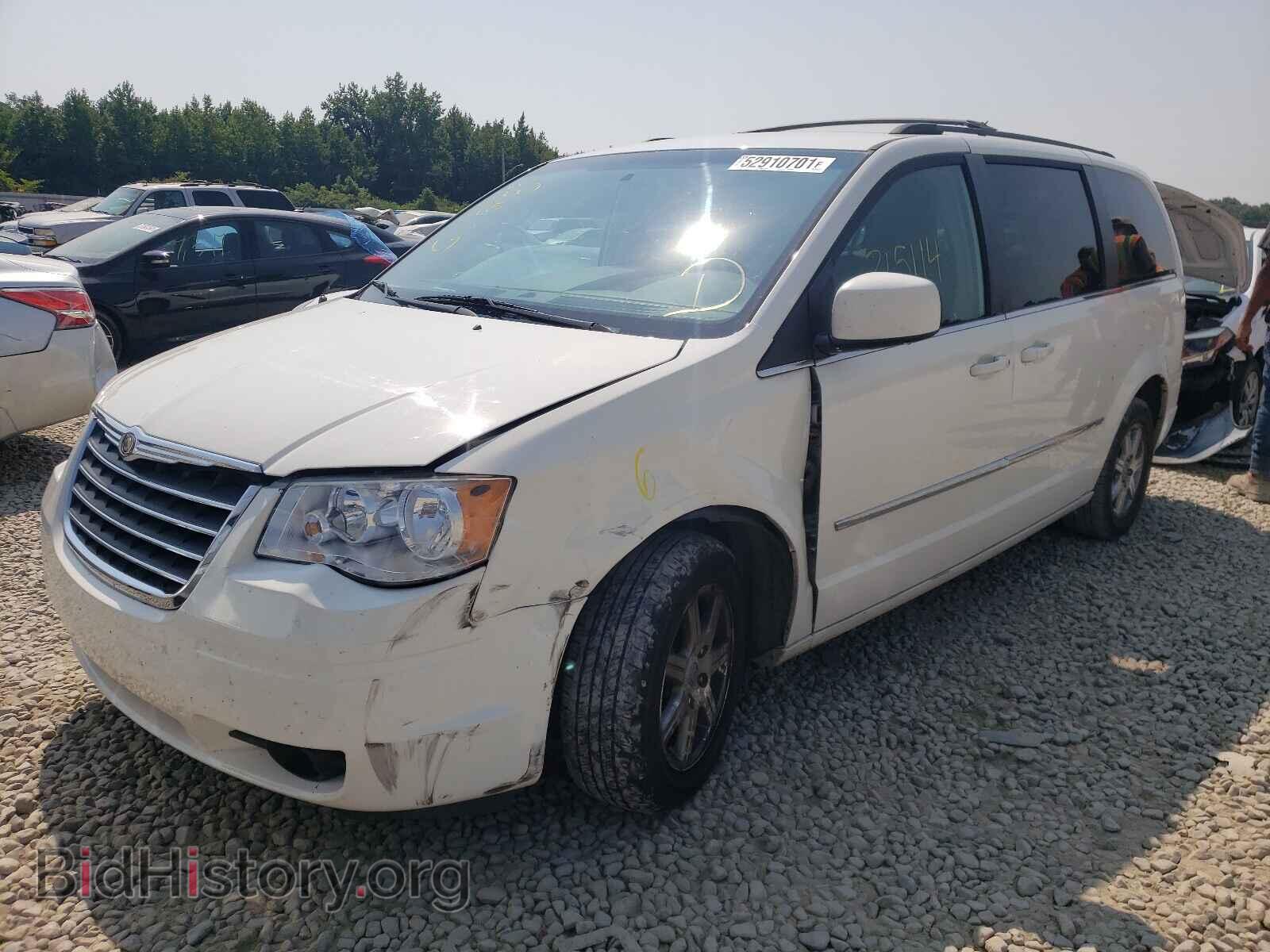 2009 CHRYSLER MINIVAN - VIN: 2A8HR54189R684039 - Фото 2