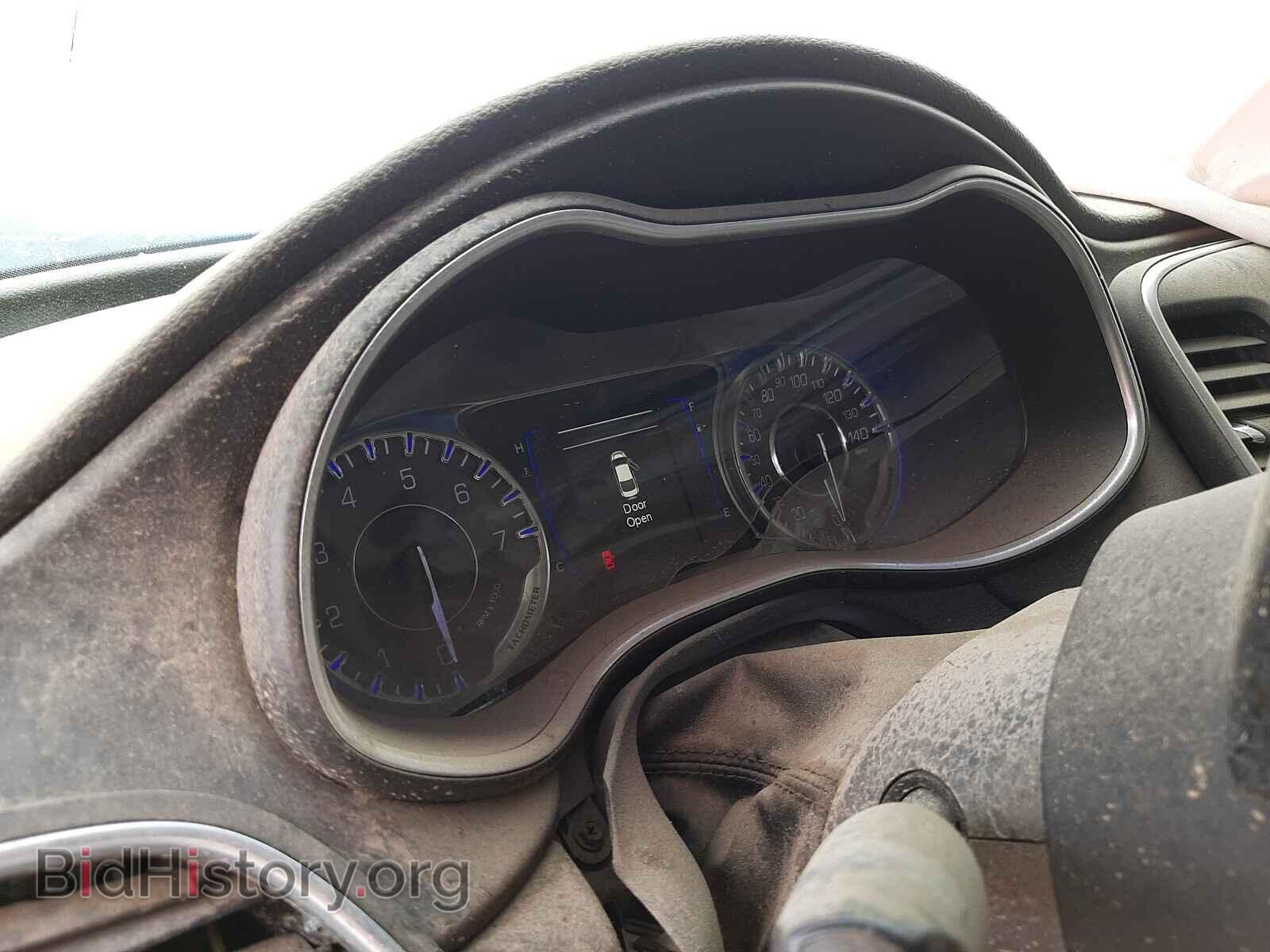 2015 CHRYSLER 200 - VIN: 1C3CCCAB2FN650633 - Photo 8