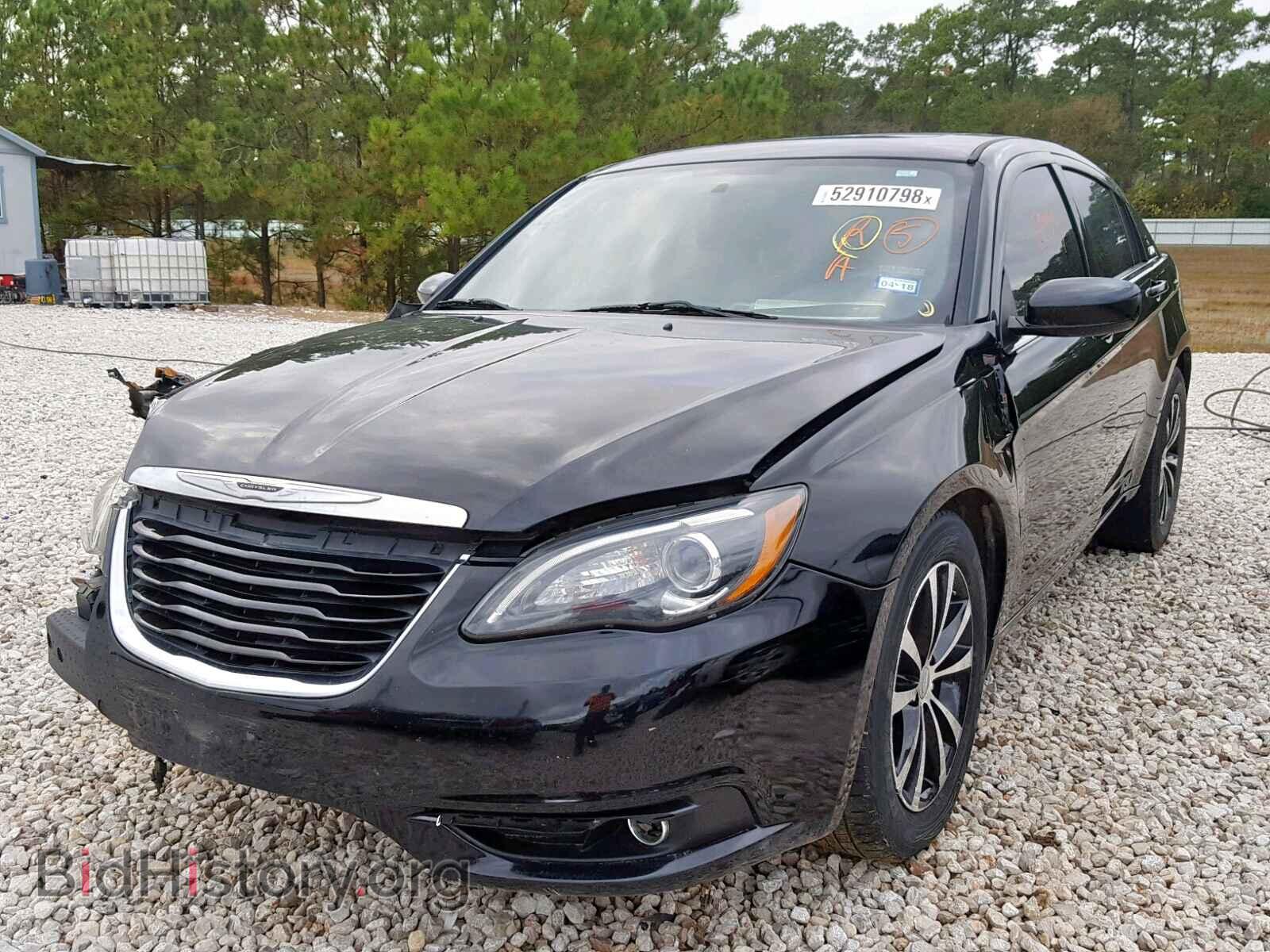 2012 CHRYSLER 200 - VIN: 1C3CCBHG0CN178326 - Фото 2