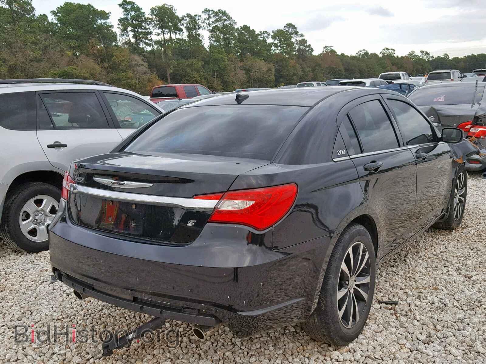 2012 CHRYSLER 200 - VIN: 1C3CCBHG0CN178326 - Фото 4