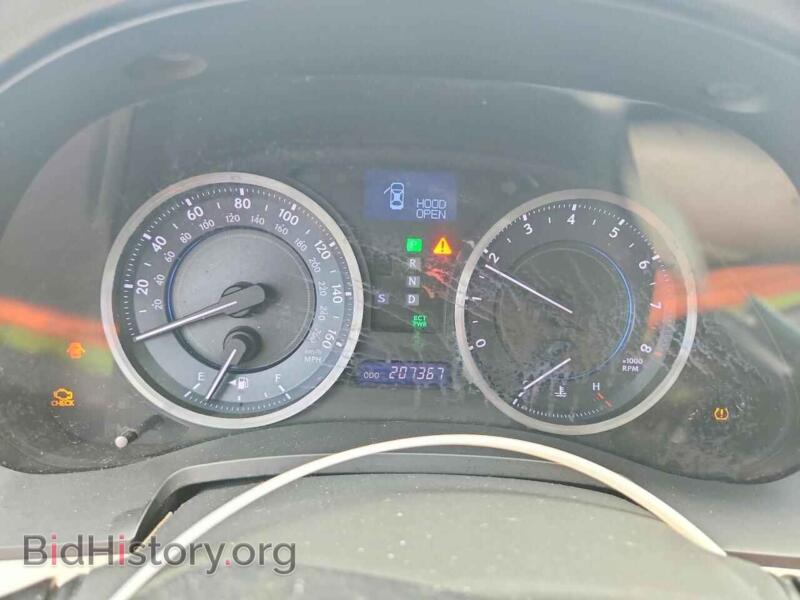 2012 Lexus IS (VIN JTHBF5C20C5167322) — фото 9 из 12