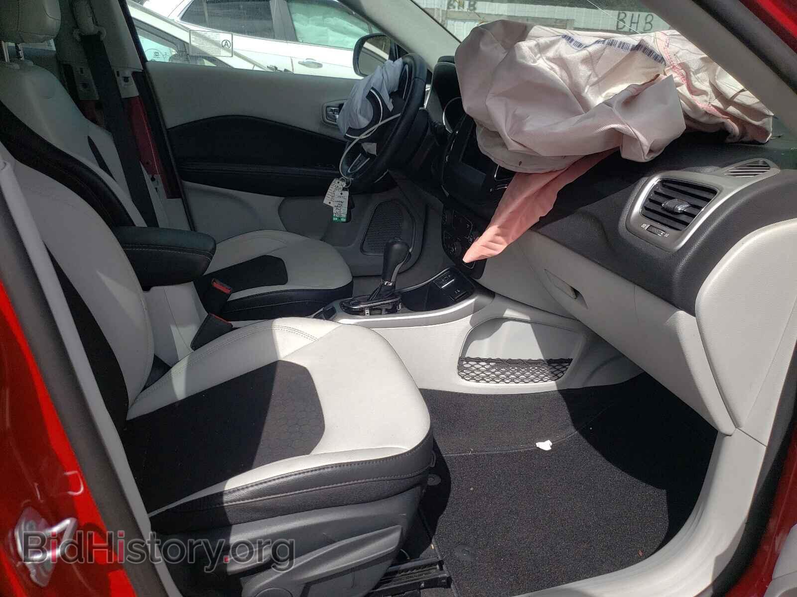 2019 JEEP COMPASS - VIN: 3C4NJCBB9KT677072 - Фото 5