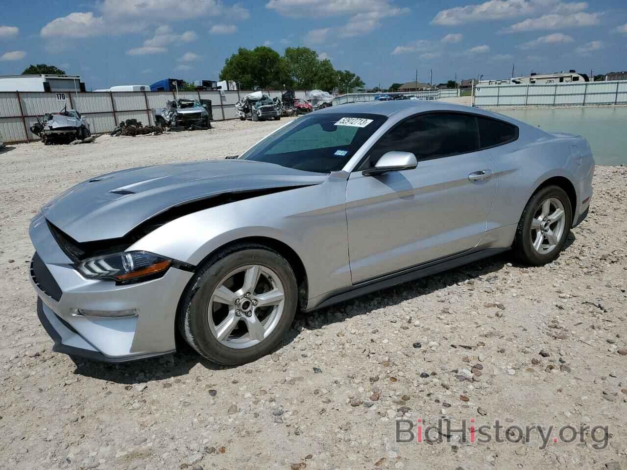 Photo 1FA6P8TH5J5108064 - FORD MUSTANG 2018