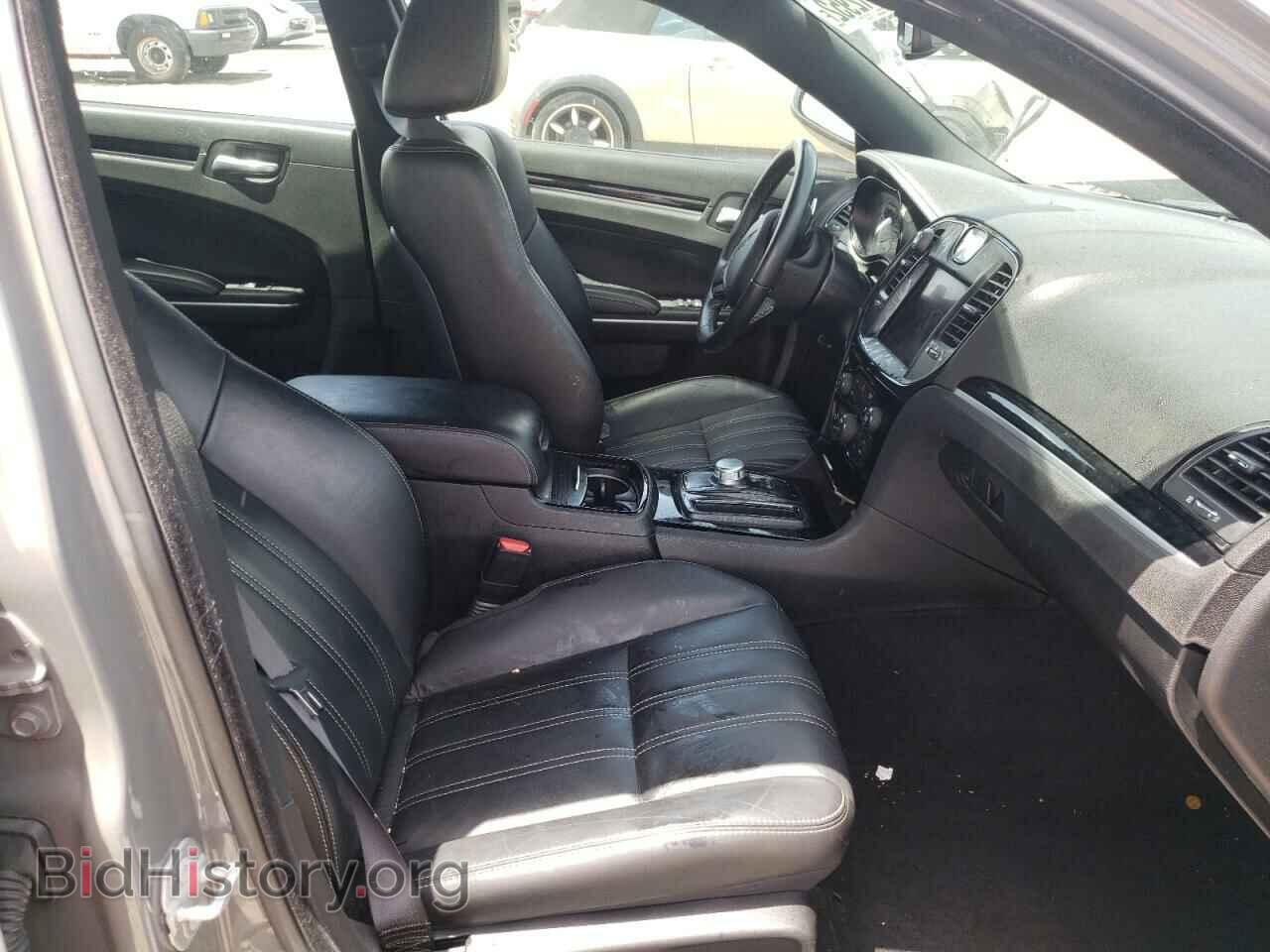 2019 CHRYSLER 300 - VIN: 2C3CCABG4KH708260 - Фото 5