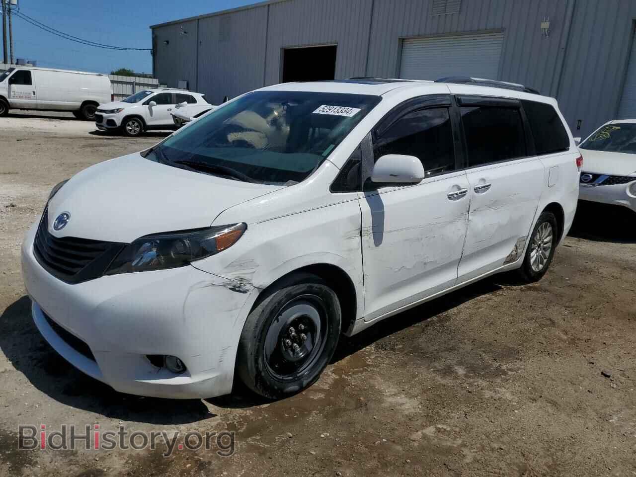 Photo 5TDYK3DC9BS172045 - TOYOTA All Models 2011