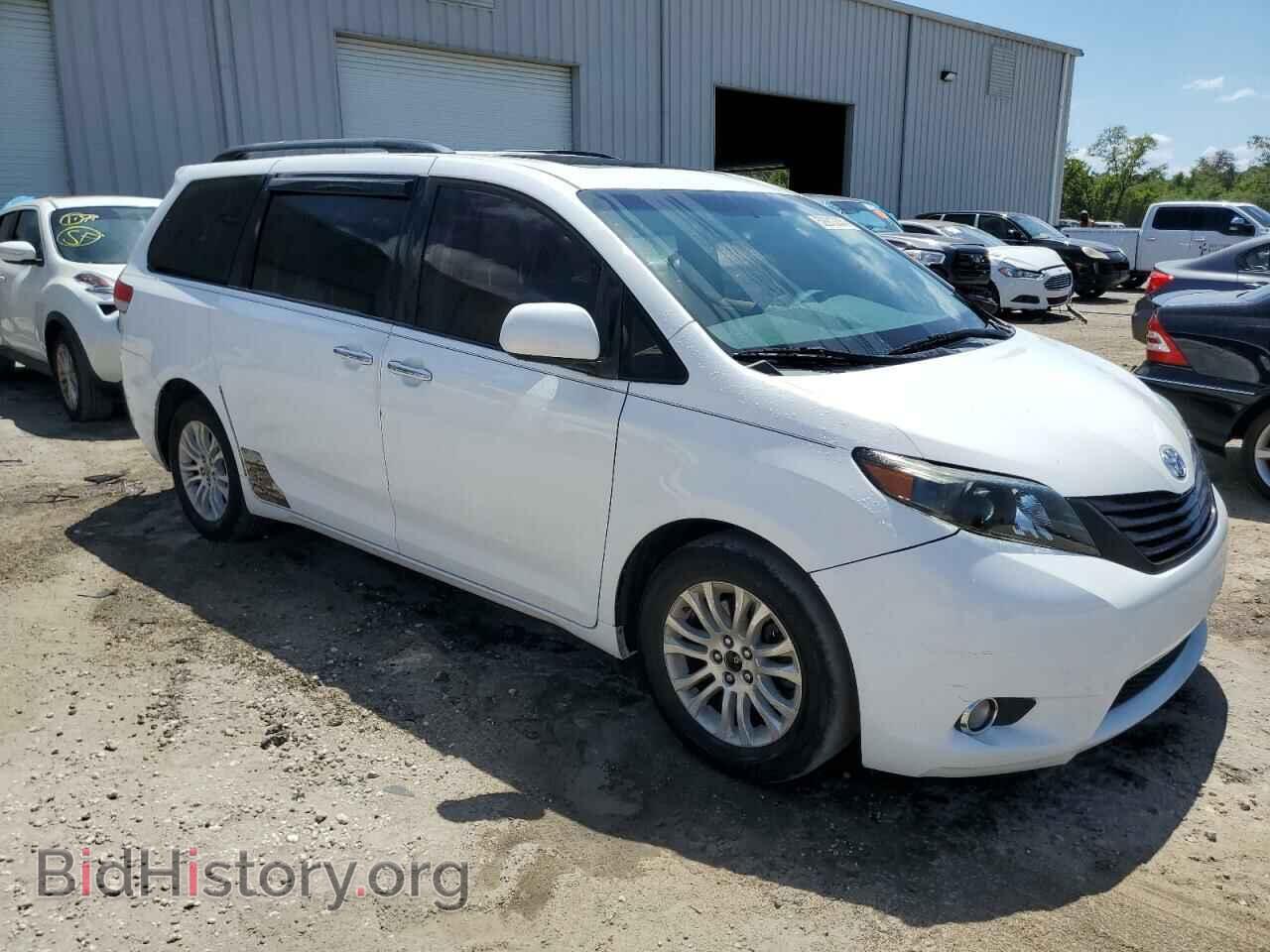 2011 TOYOTA All Models - VIN: 5TDYK3DC9BS172045 - Фото 4