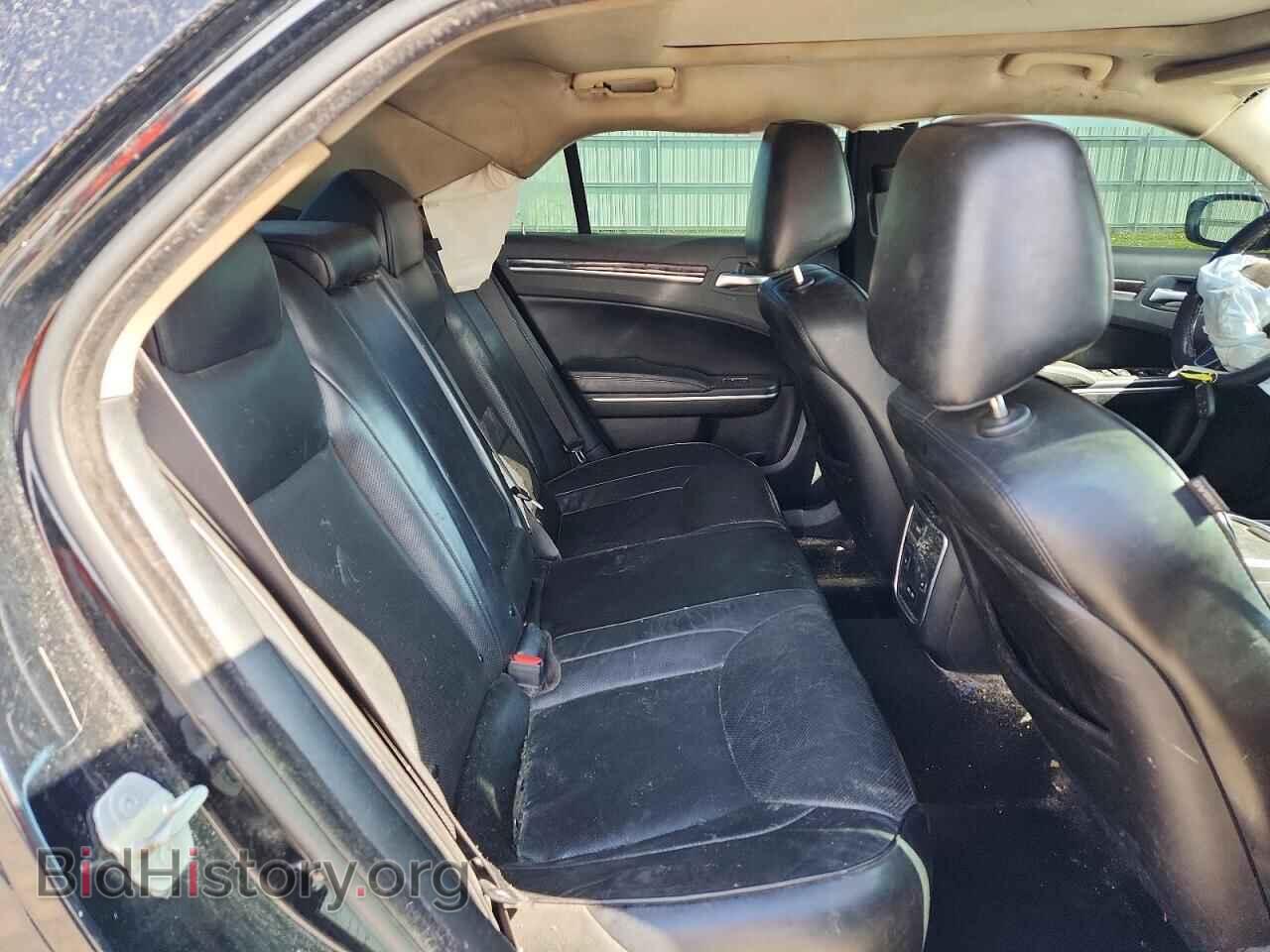 2019 CHRYSLER 300 - VIN: 2C3CCAEG0KH589828 - Фото 10
