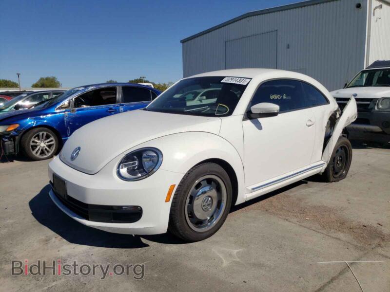 2012 Volkswagen BEETLE (VIN 3VWJP7AT2CM622826) — фото 2 из 10