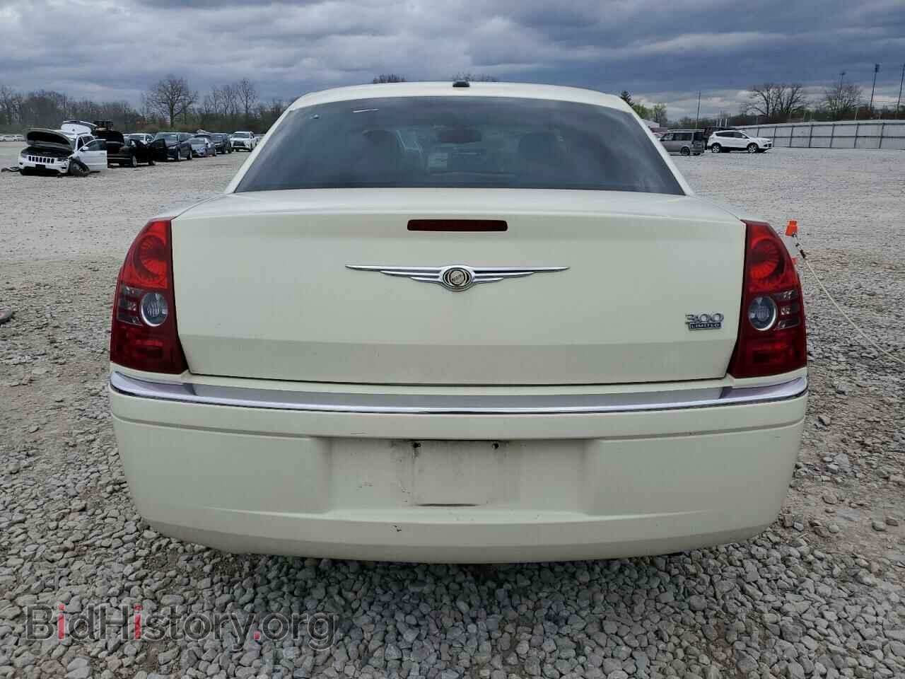 2010 CHRYSLER 300 - VIN: 2C3CA3CV1AH319704 - Фото 6