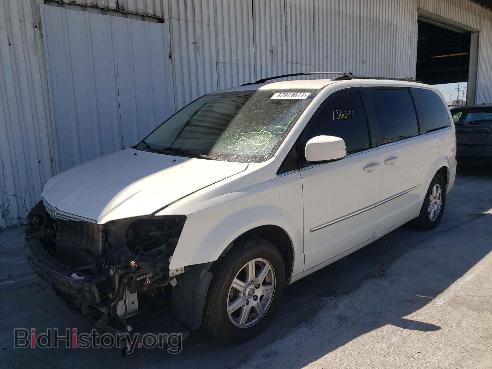 2010 CHRYSLER MINIVAN - VIN: 2A4RR5D11AR212940 - Photo 2