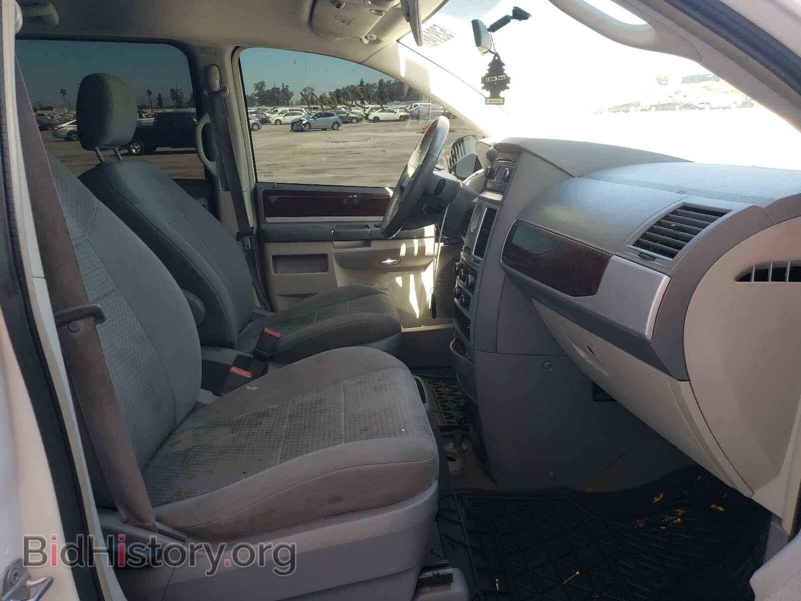2010 CHRYSLER MINIVAN - VIN: 2A4RR5D11AR212940 - Photo 5
