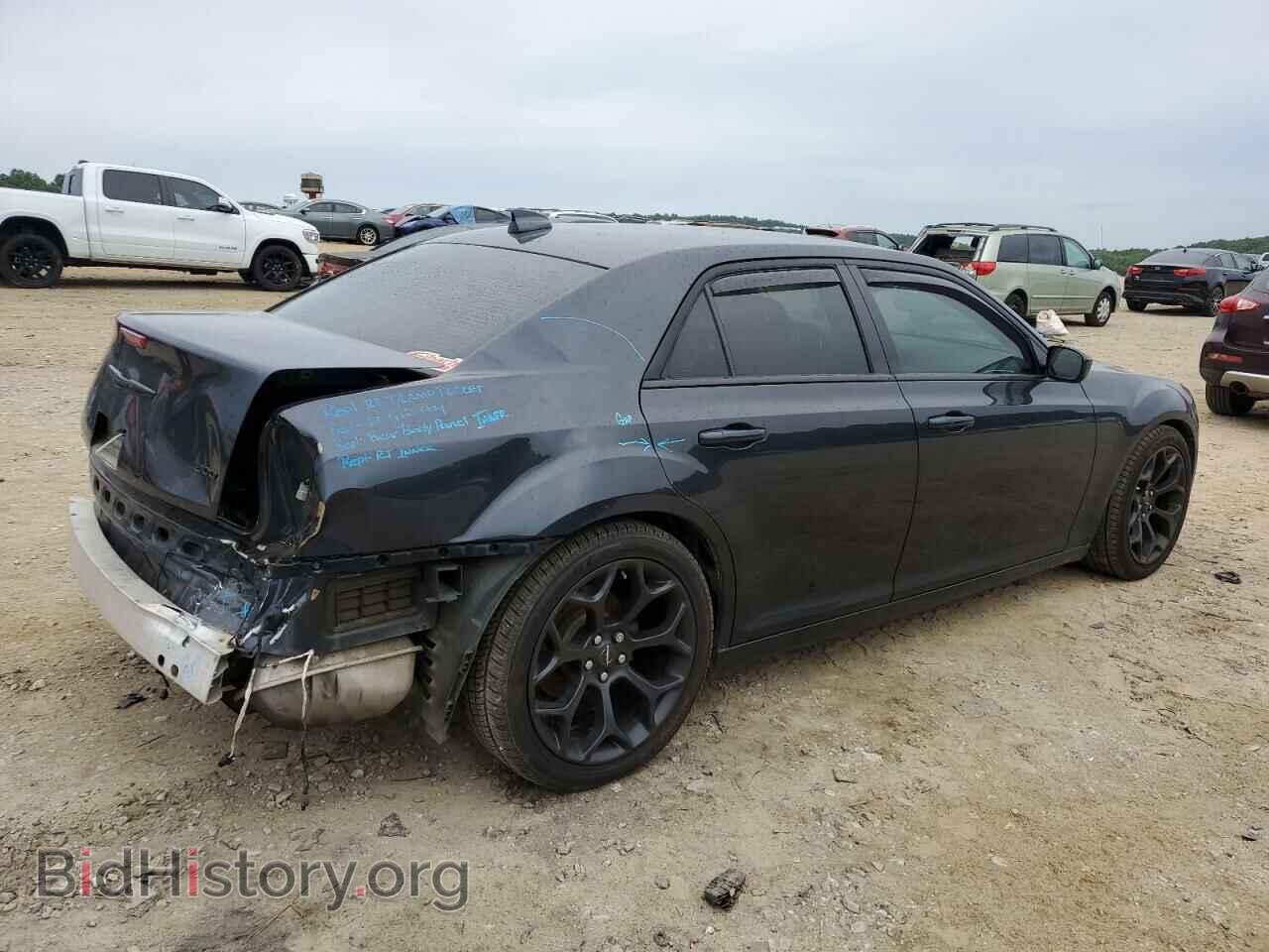 2019 CHRYSLER 300 - VIN: 2C3CCAAG0KH579631 - Фото 3
