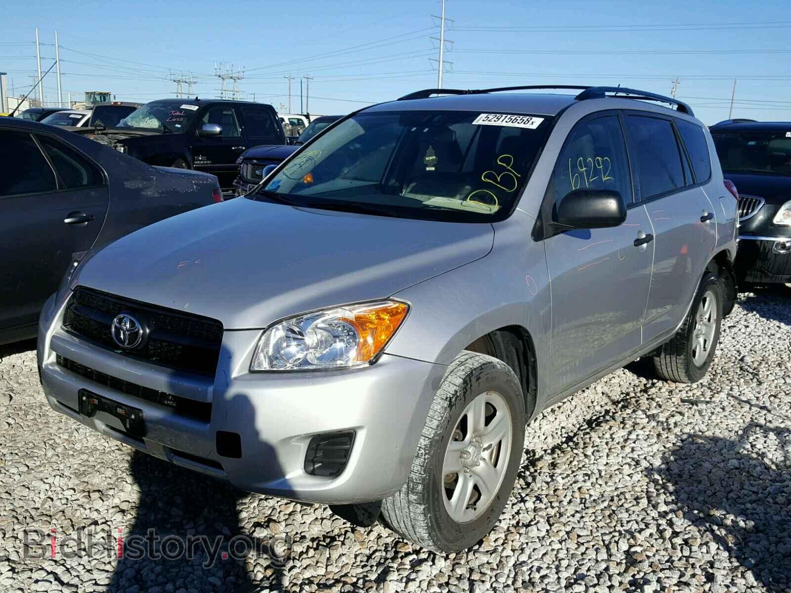2011 TOYOTA RAV4 - VIN: 2T3BF4DV9BW171400 - Фото 2