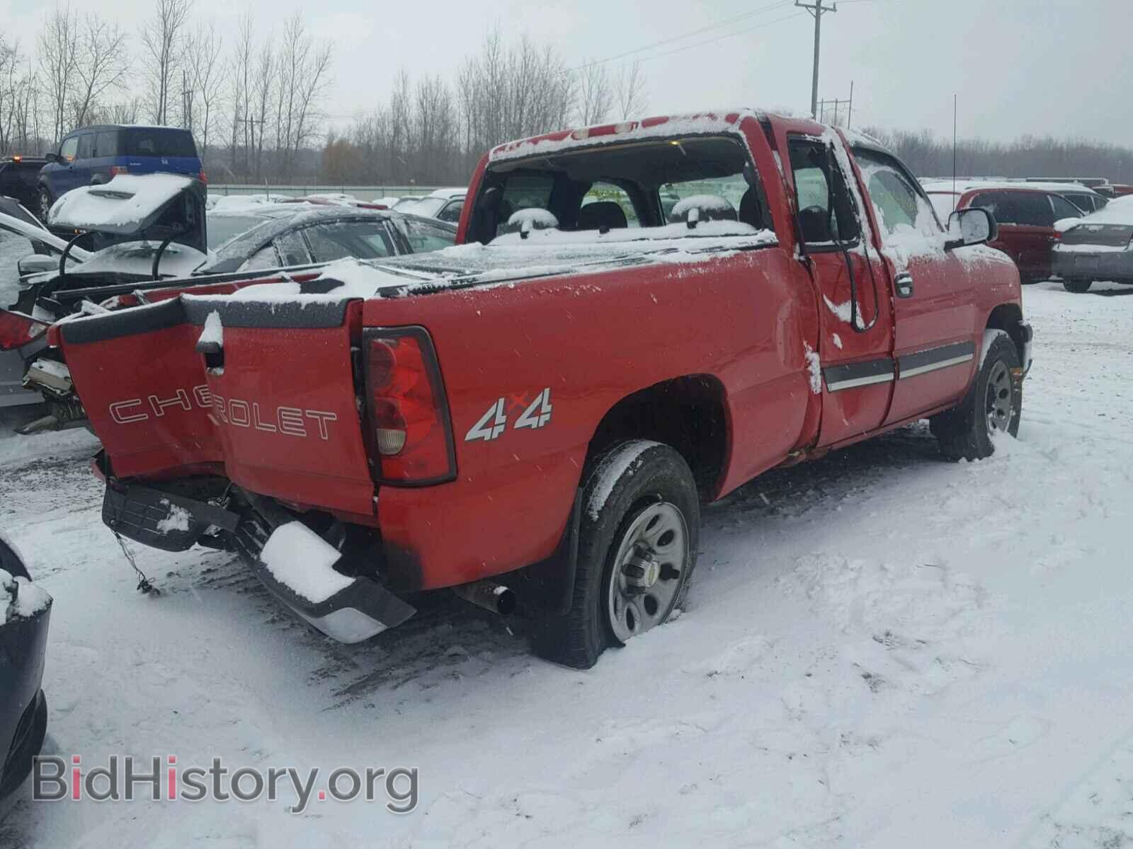 2005 CHEVROLET SILVERADO - VIN: 2GCEK19B251340479 - Фото 4