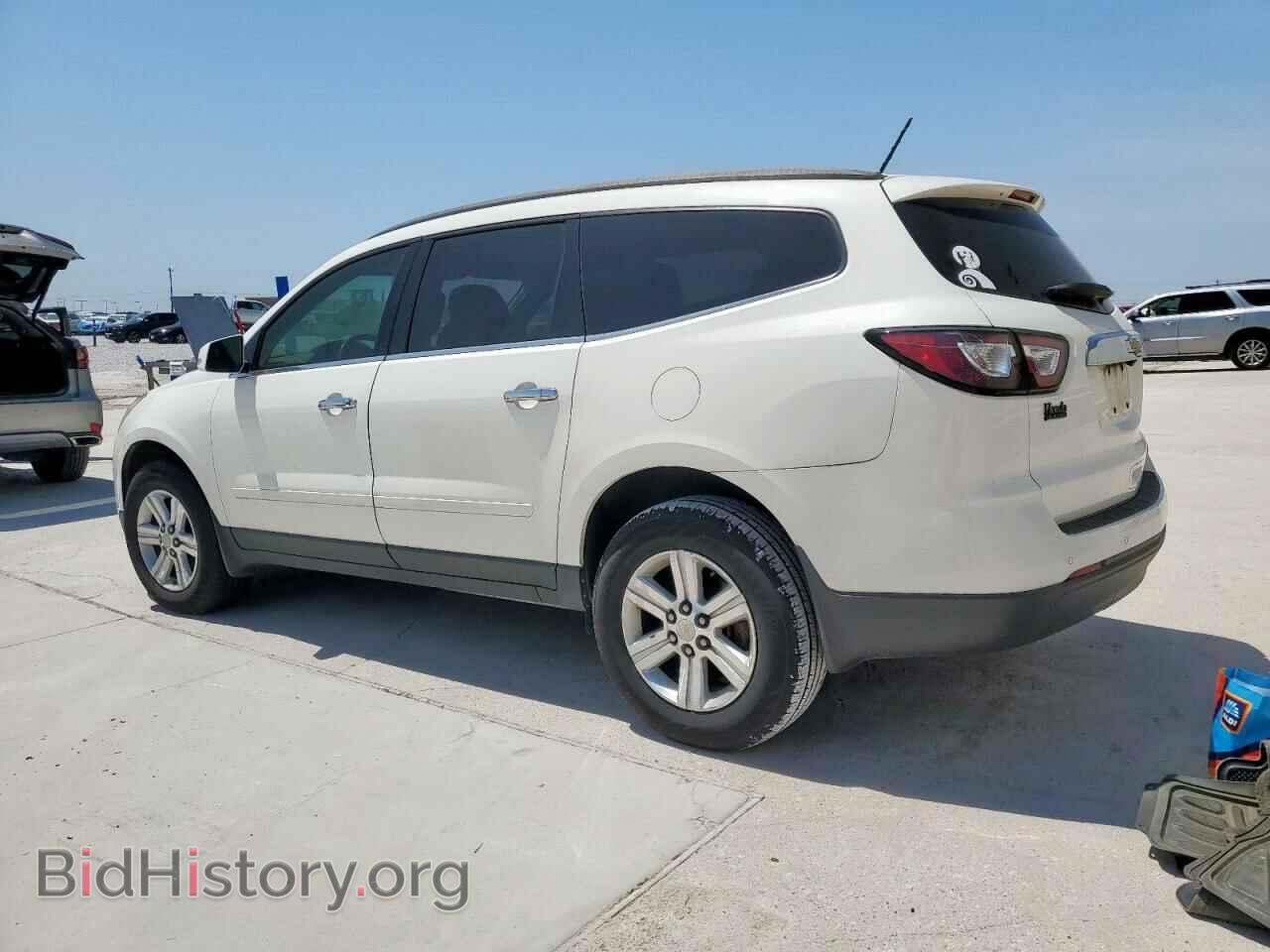 2014 CHEVROLET TRAVERSE - VIN: 1GNKRGKD2EJ140194 - Фото 2