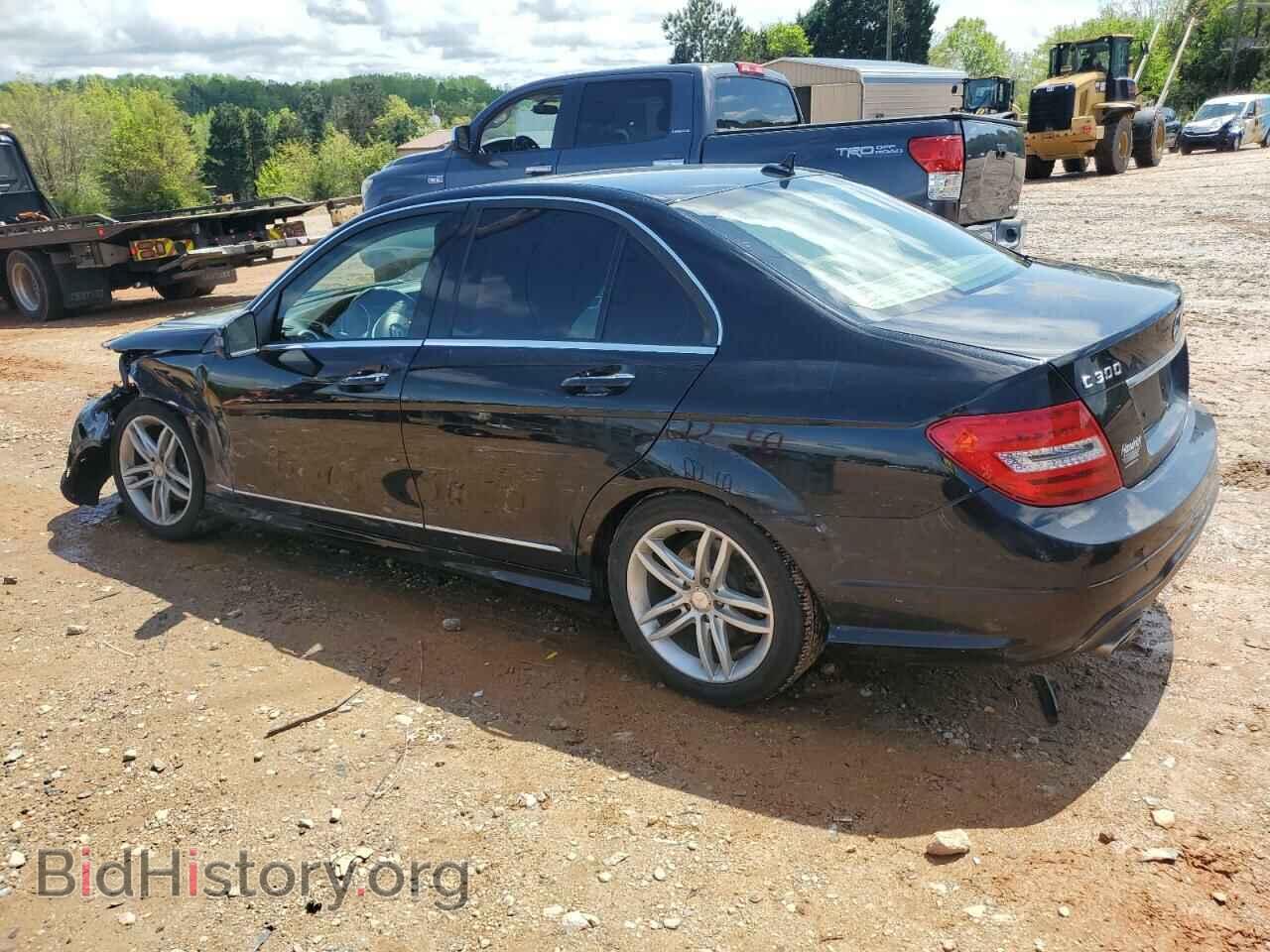 2012 MERCEDES-BENZ C-CLASS - VIN: WDDGF8BB4CF909702 - Фото 2