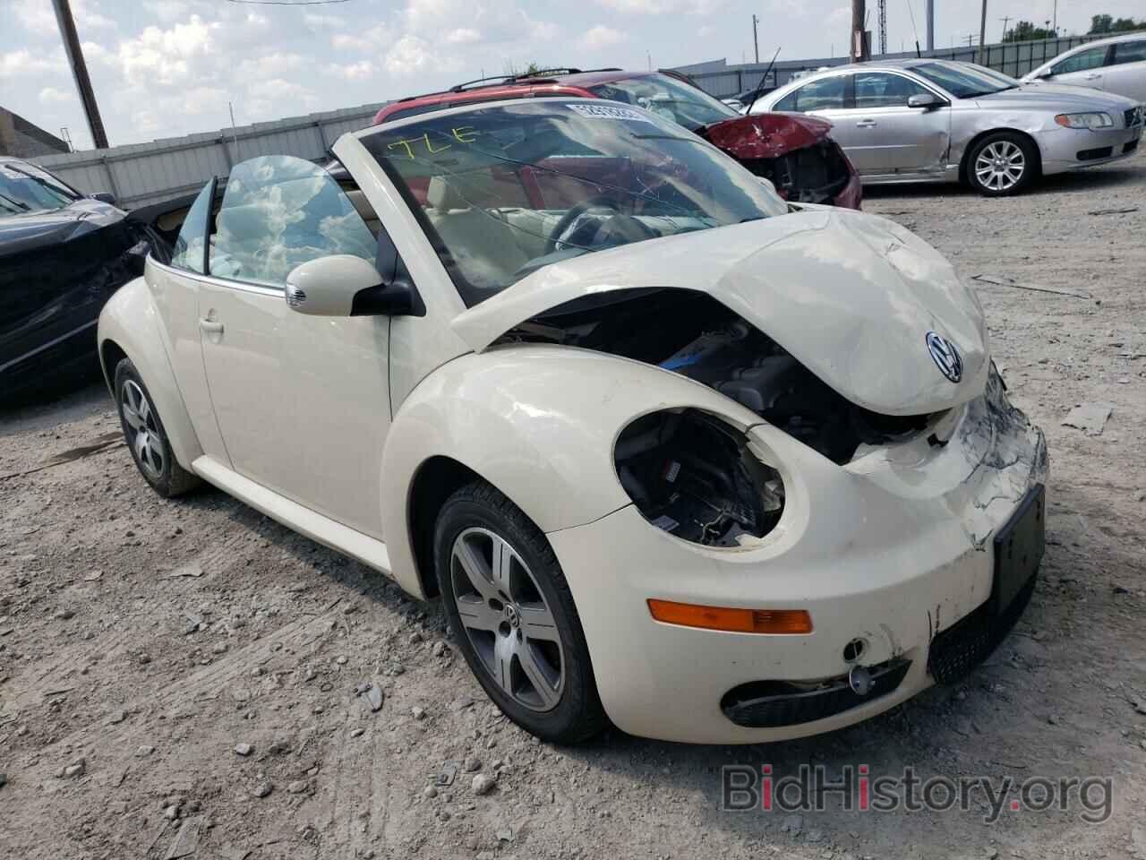 Photo 3VWPF31Y46M319746 - VOLKSWAGEN BEETLE 2006