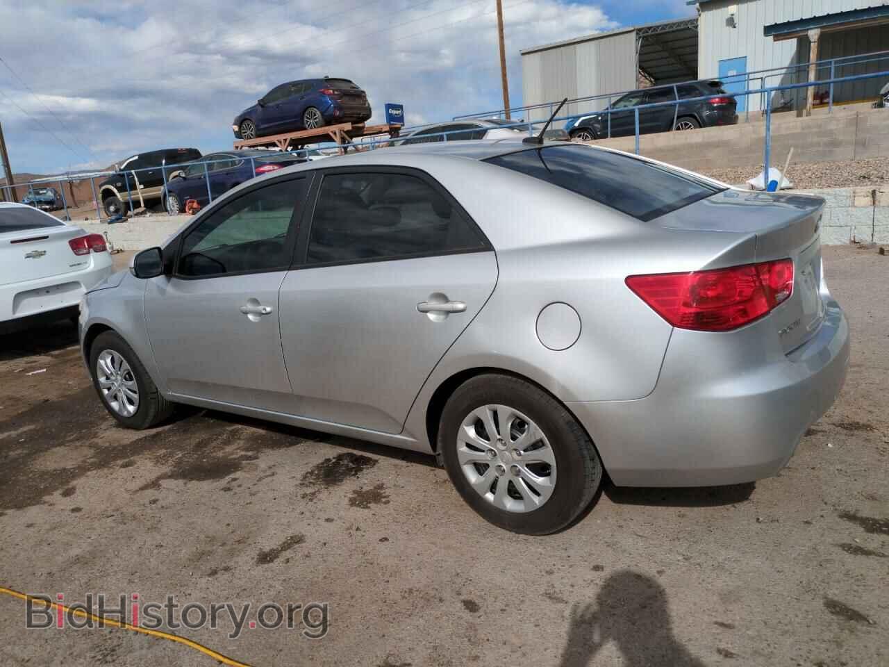 2011 KIA FORTE - VIN: KNAFU4A24B5398192 - Фото 2