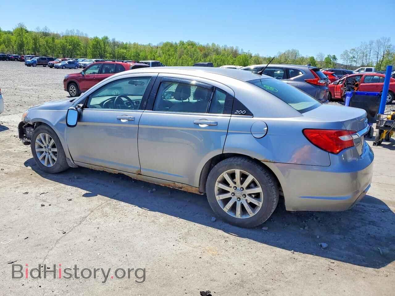 2013 CHRYSLER 200 - VIN: 1C3CCBBG6DN556305 - Фото 2