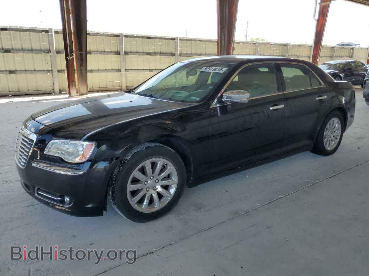 Фотография 2C3CCAET0DH657366 - CHRYSLER 300 2013