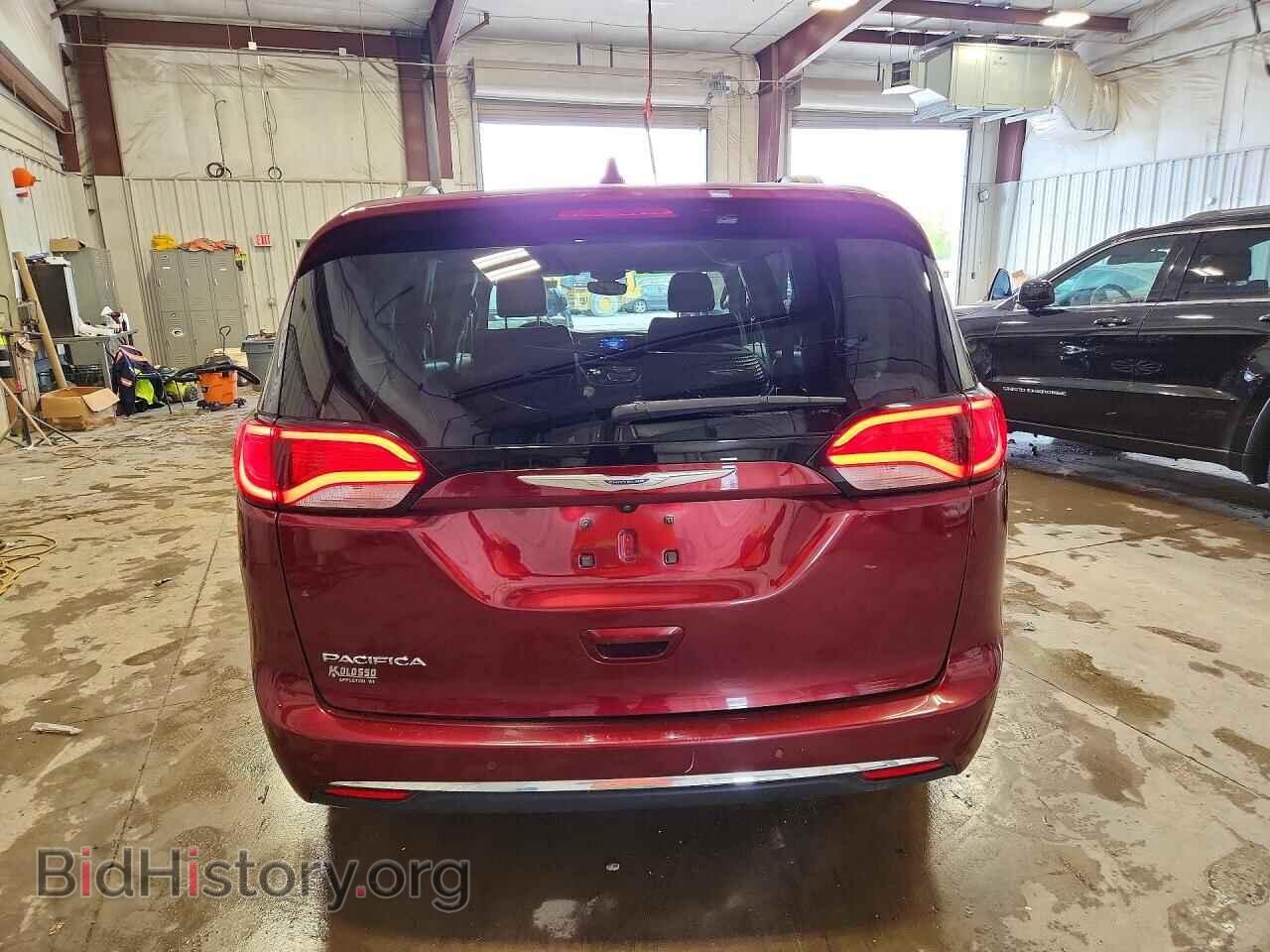 2017 CHRYSLER All Models - VIN: 2C4RC1BG9HR509441 - Фото 6