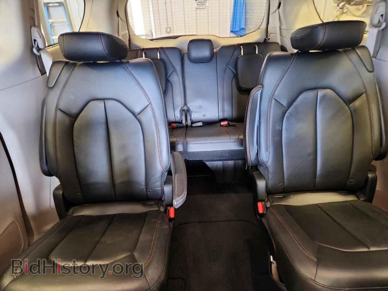 2017 CHRYSLER All Models - VIN: 2C4RC1BG9HR509441 - Фото 10
