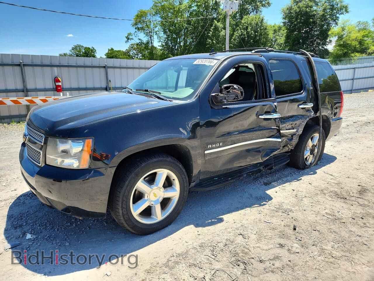 Фотография 1GNSKCE05BR222875 - CHEVROLET TAHOE 2011