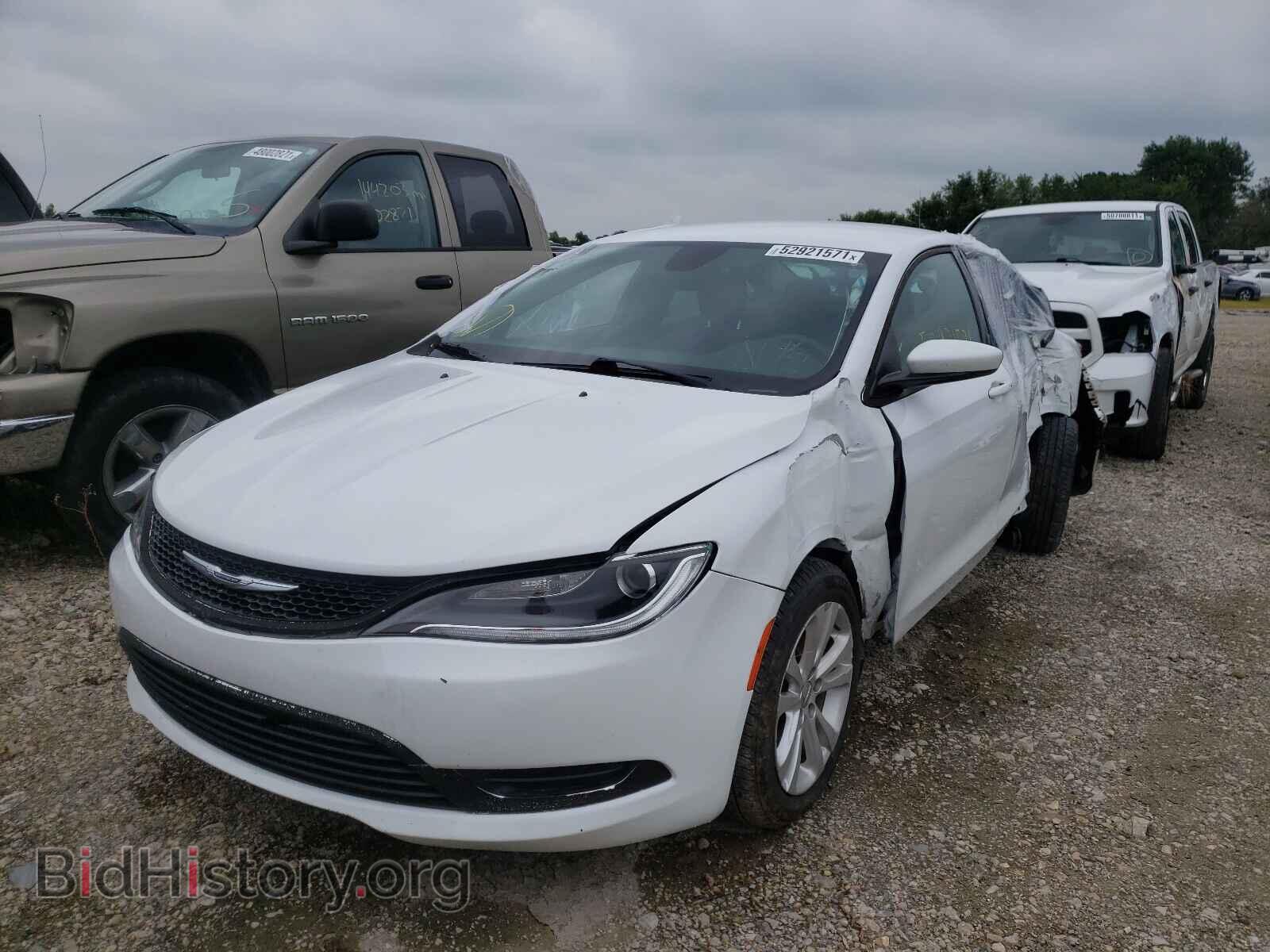 2016 CHRYSLER 200 - VIN: 1C3CCCAB1GN169774 - Фото 2