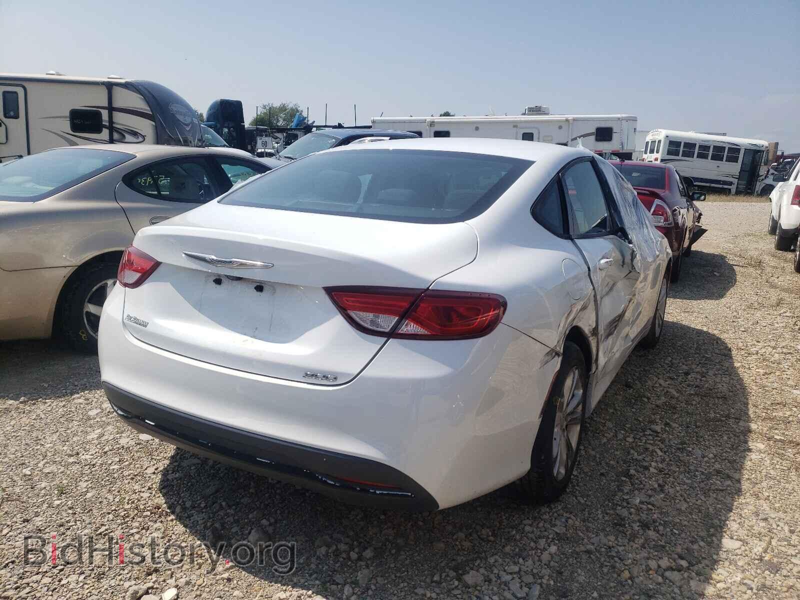 2016 CHRYSLER 200 - VIN: 1C3CCCAB1GN169774 - Фото 4