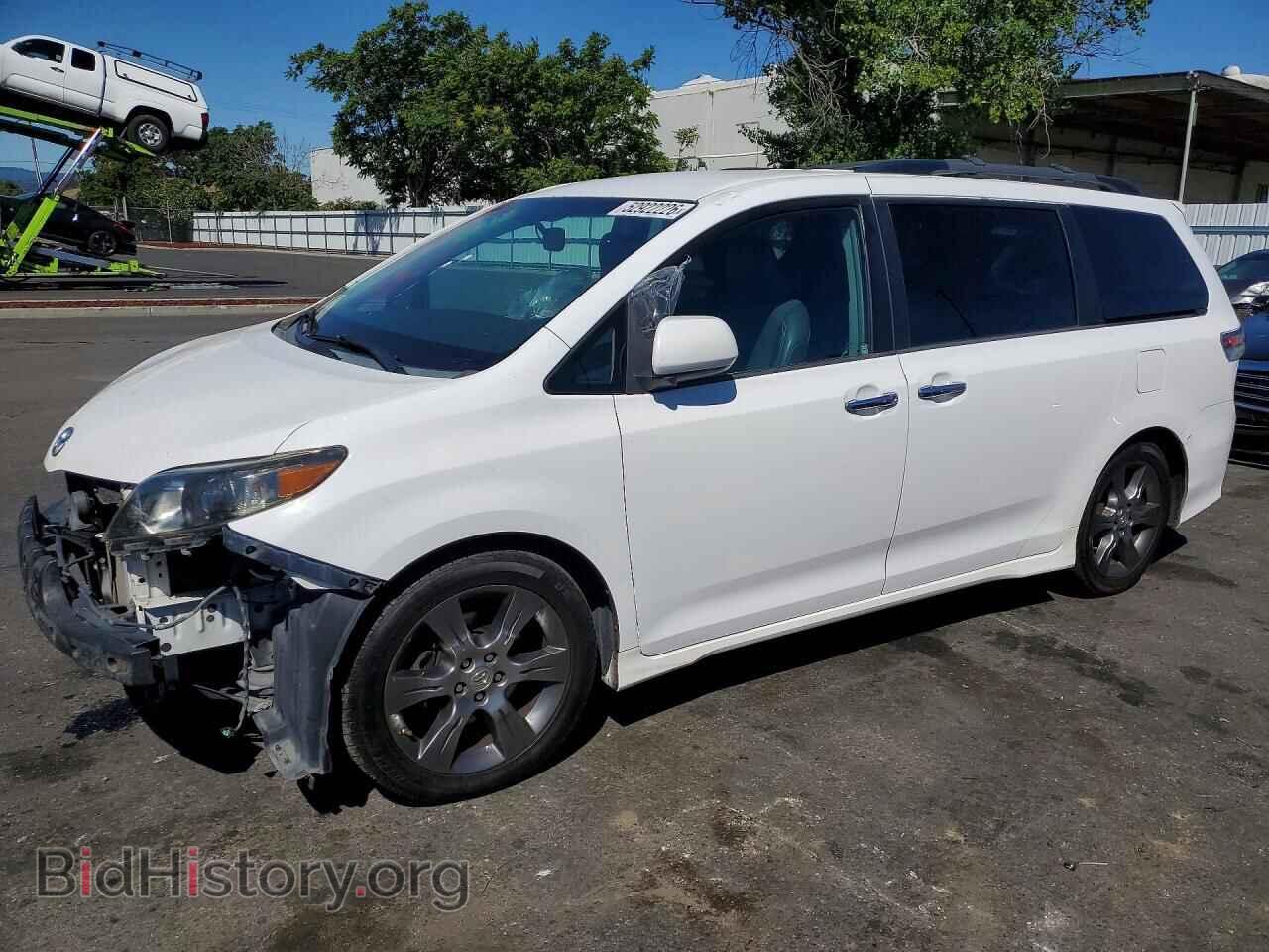 Photo 5TDXK3DC8DS398348 - TOYOTA SIENNA 2013