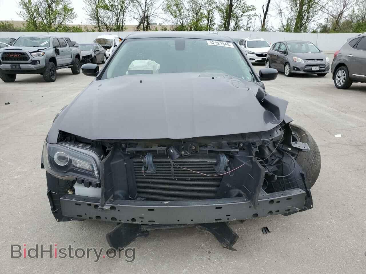 2019 CHRYSLER 300 - VIN: 2C3CCAAG3KH663927 - Фото 5