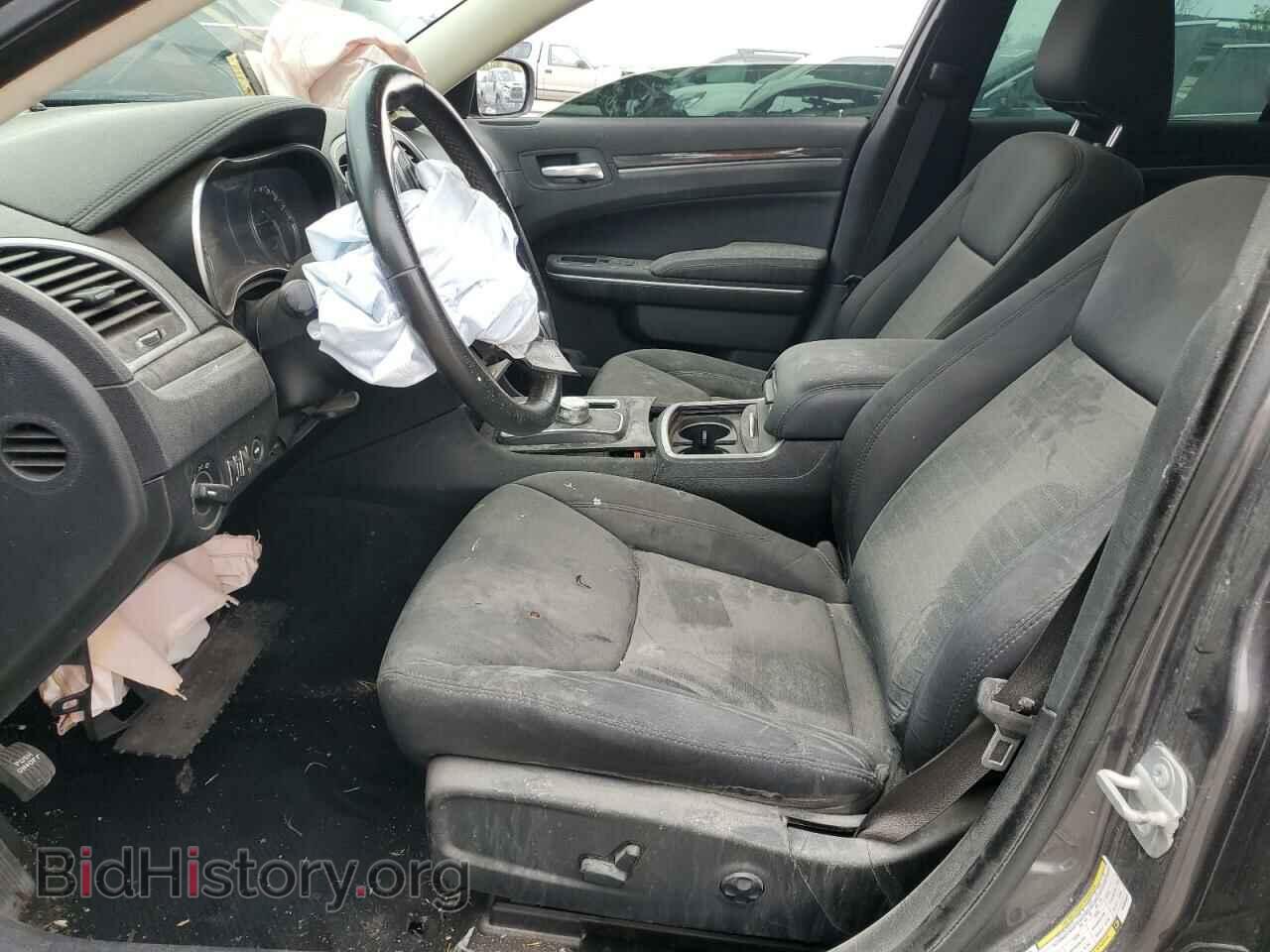 2019 CHRYSLER 300 - VIN: 2C3CCAAG3KH663927 - Фото 7