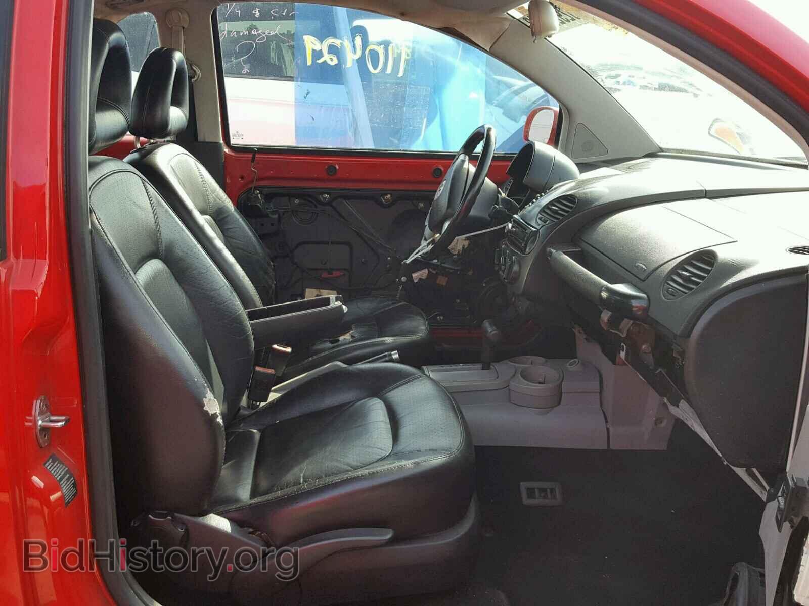 2002 VOLKSWAGEN BEETLE - VIN: 3VWCB21C92M417691 - Фото 5