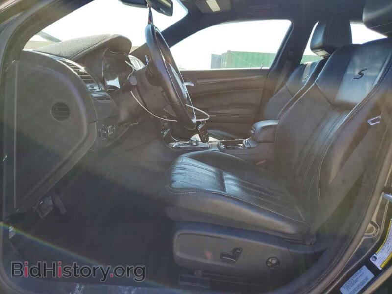 2016 Chrysler 300 (VIN 2C3CCAGGXGH244276) — photo 7 of 15