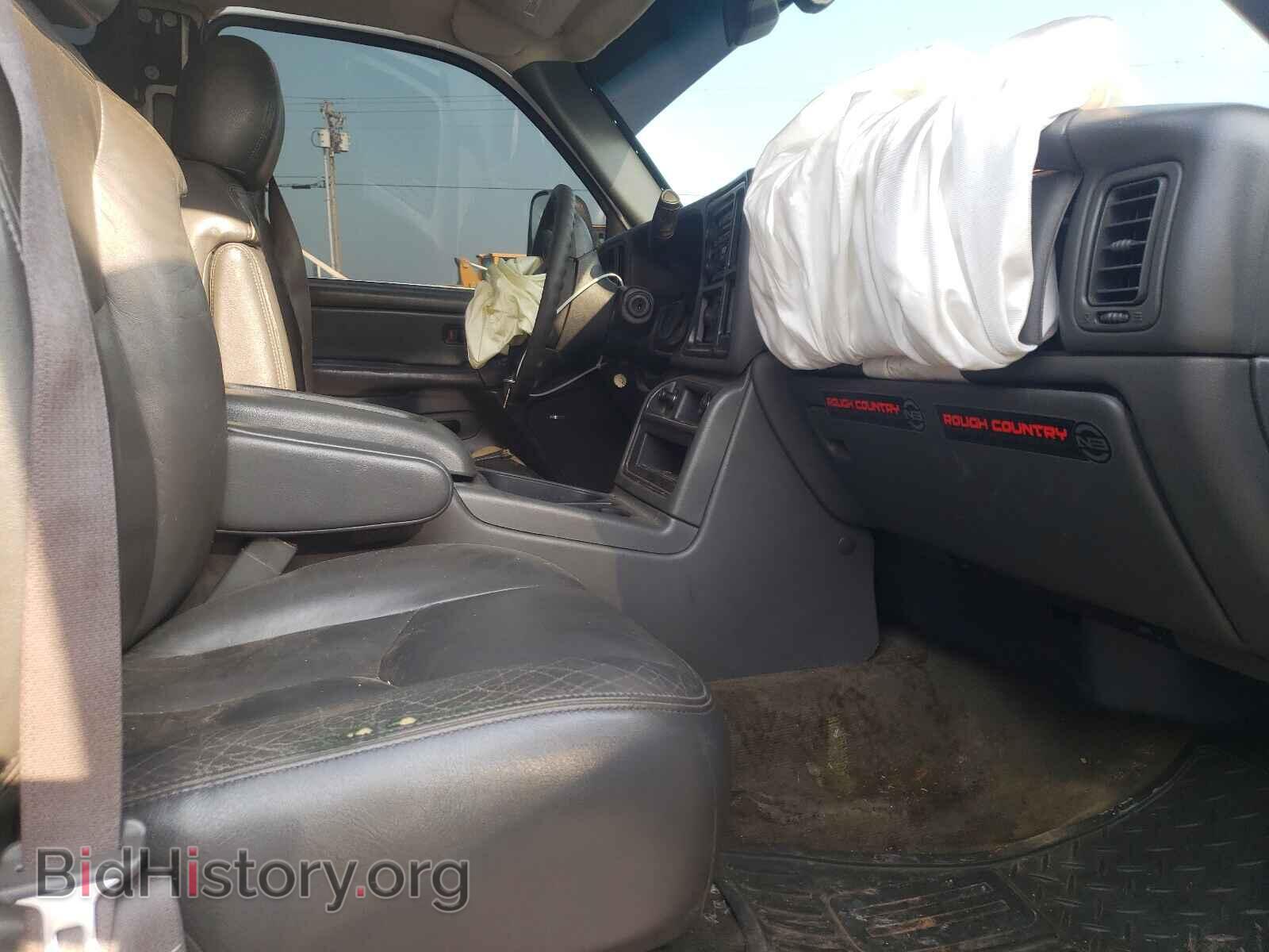 2006 GMC SIERRA - VIN: 1GTHC232X6F100048 - Фото 5