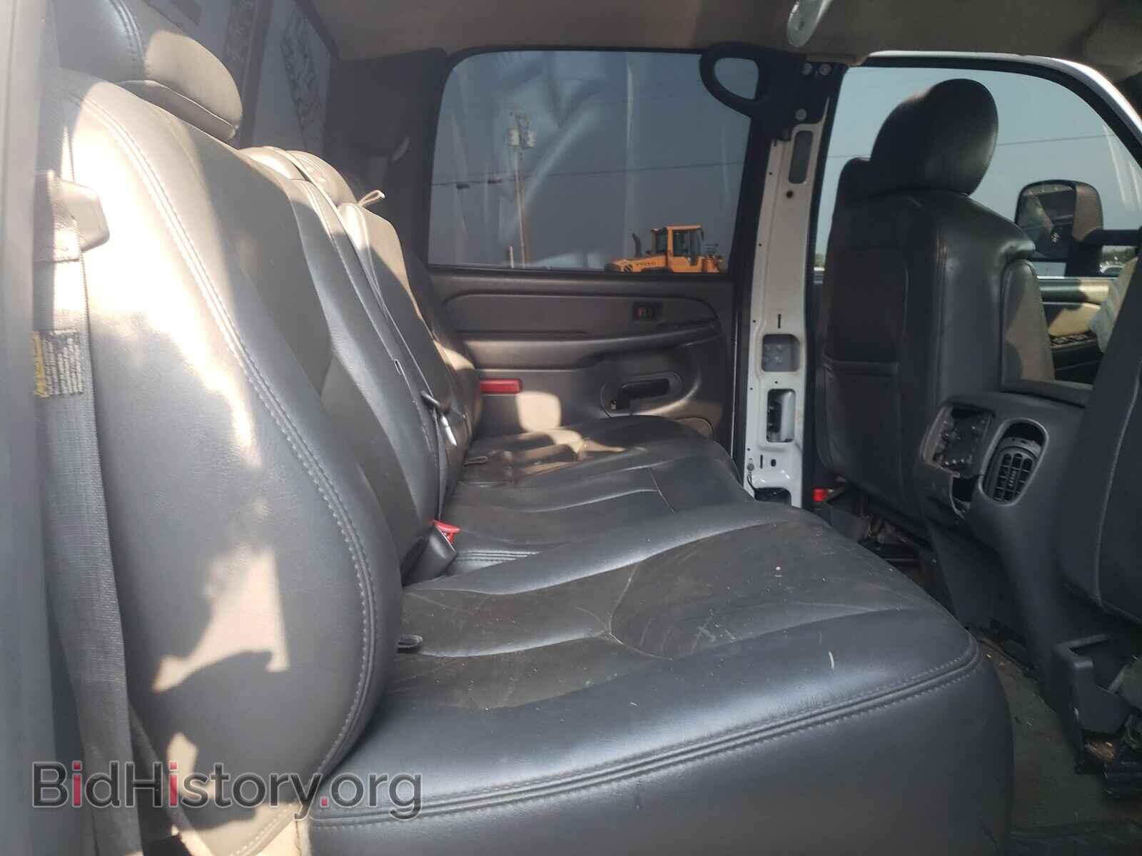 2006 GMC SIERRA - VIN: 1GTHC232X6F100048 - Фото 6