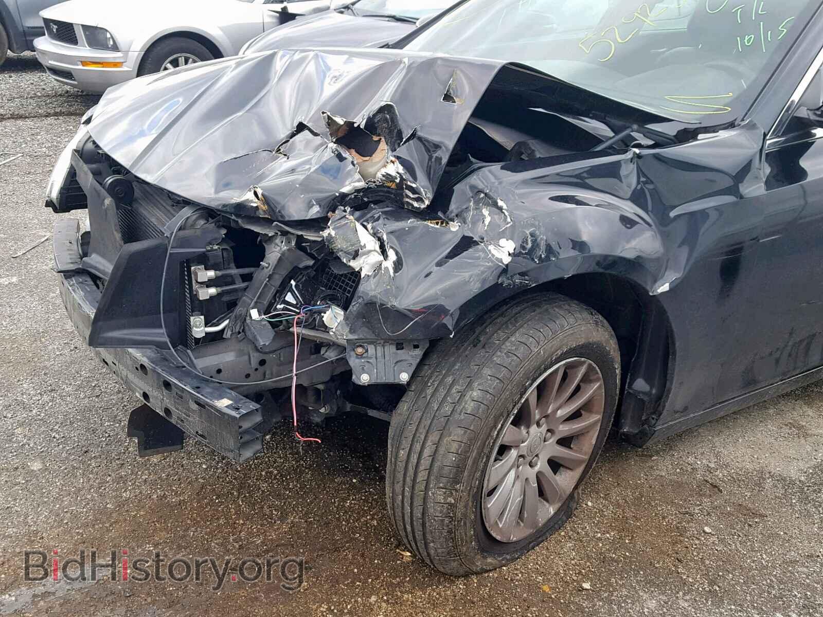 2014 CHRYSLER 300 - VIN: 2C3CCAAG2EH263040 - Фото 9