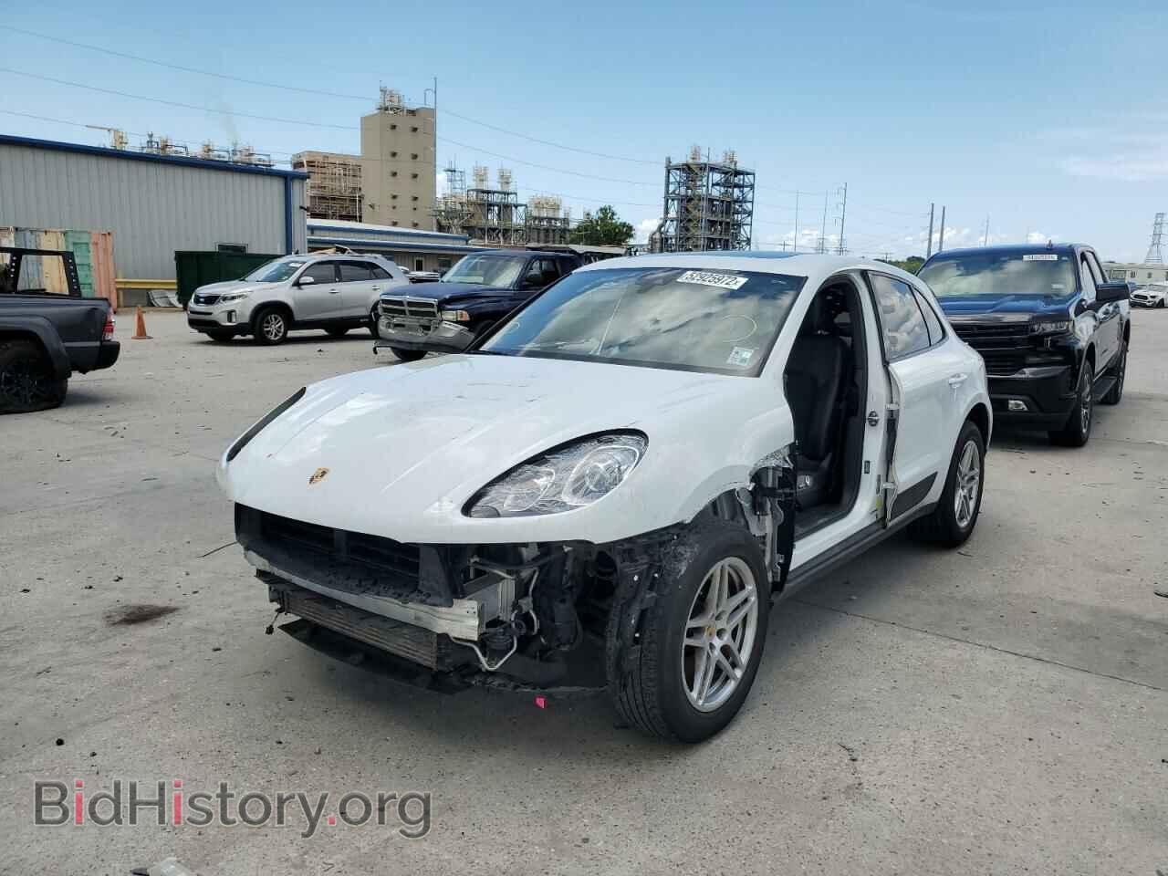 2017 PORSCHE MACAN - VIN: WP1AA2A53HLB08709 - Photo 2
