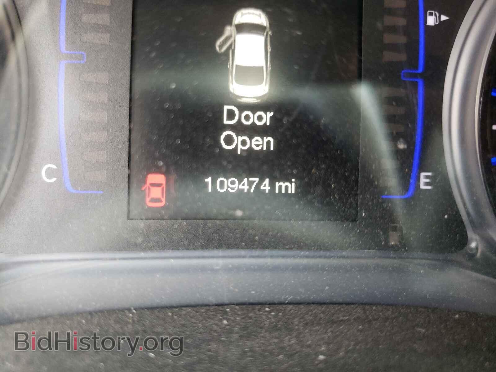2015 CHRYSLER 200 - VIN: 1C3CCCBBXFN557793 - Фото 8