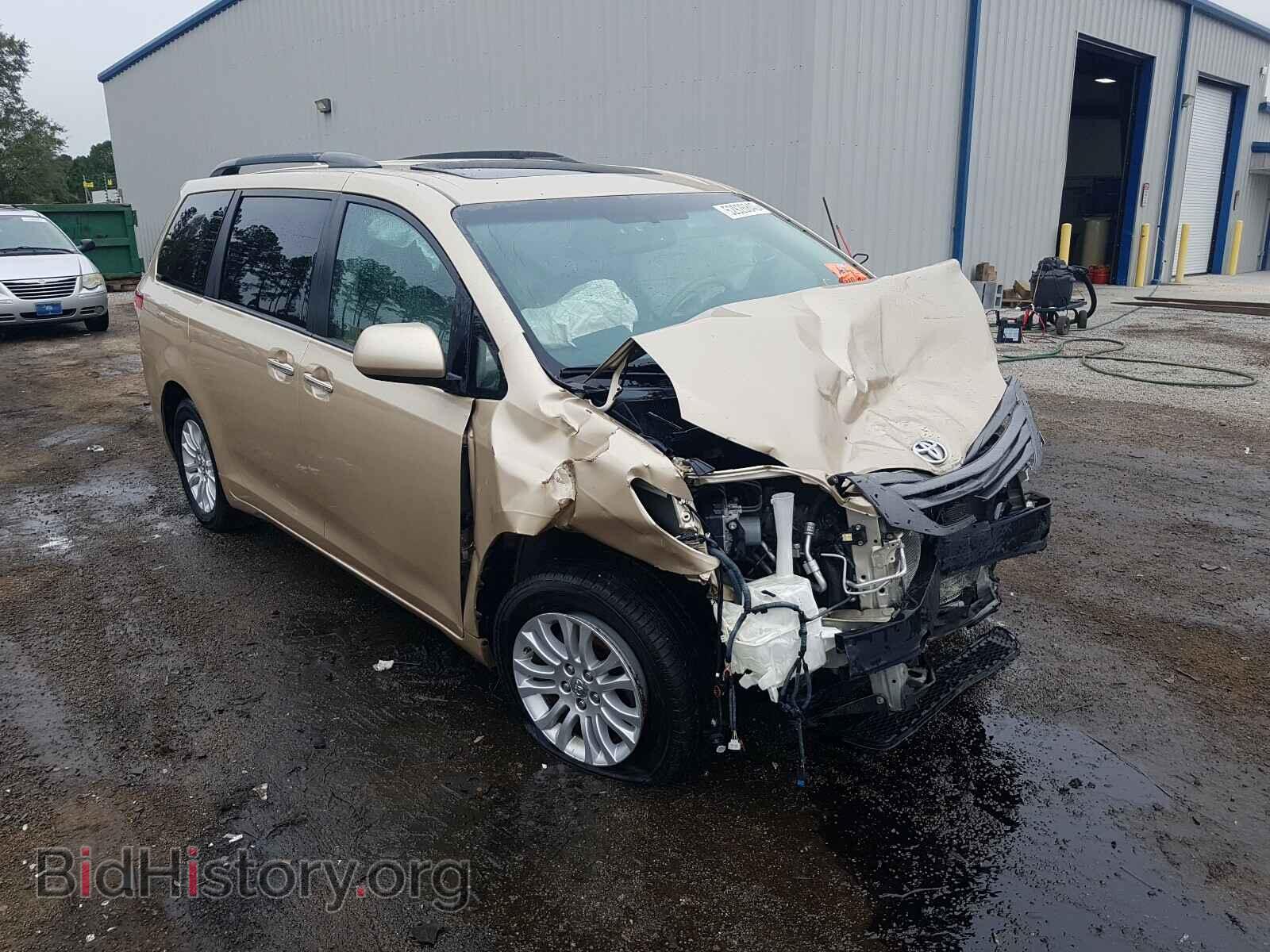 Photo 5TDYK3DC6CS176152 - TOYOTA SIENNA 2012