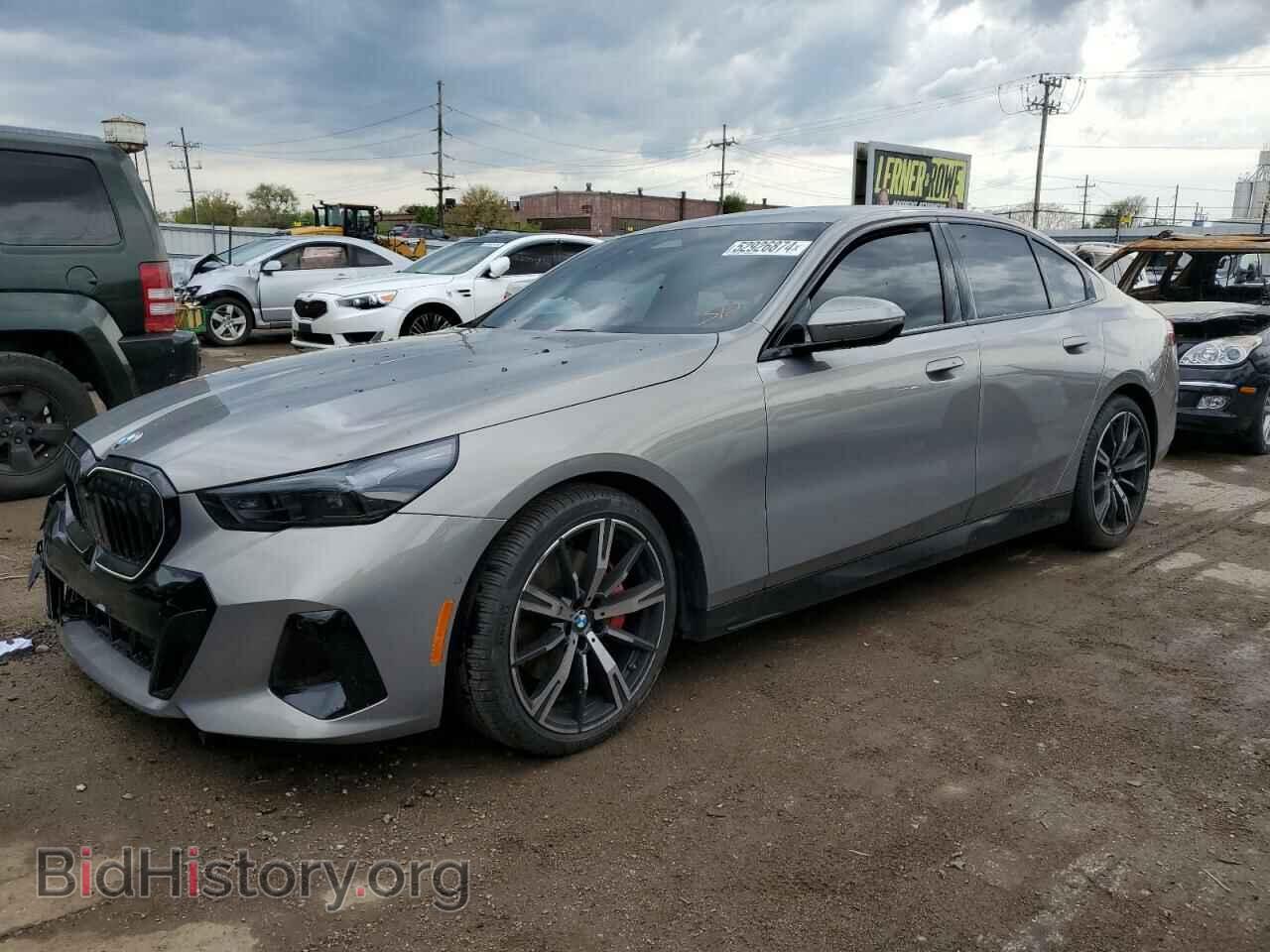 Photo WBA53FJ02RCR14127 - BMW 5 SERIES 2024