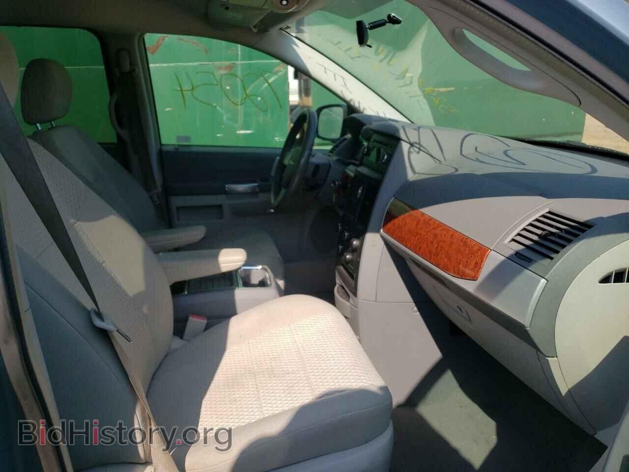 2008 CHRYSLER MINIVAN - VIN: 2A8HR54PX8R647271 - Фото 5