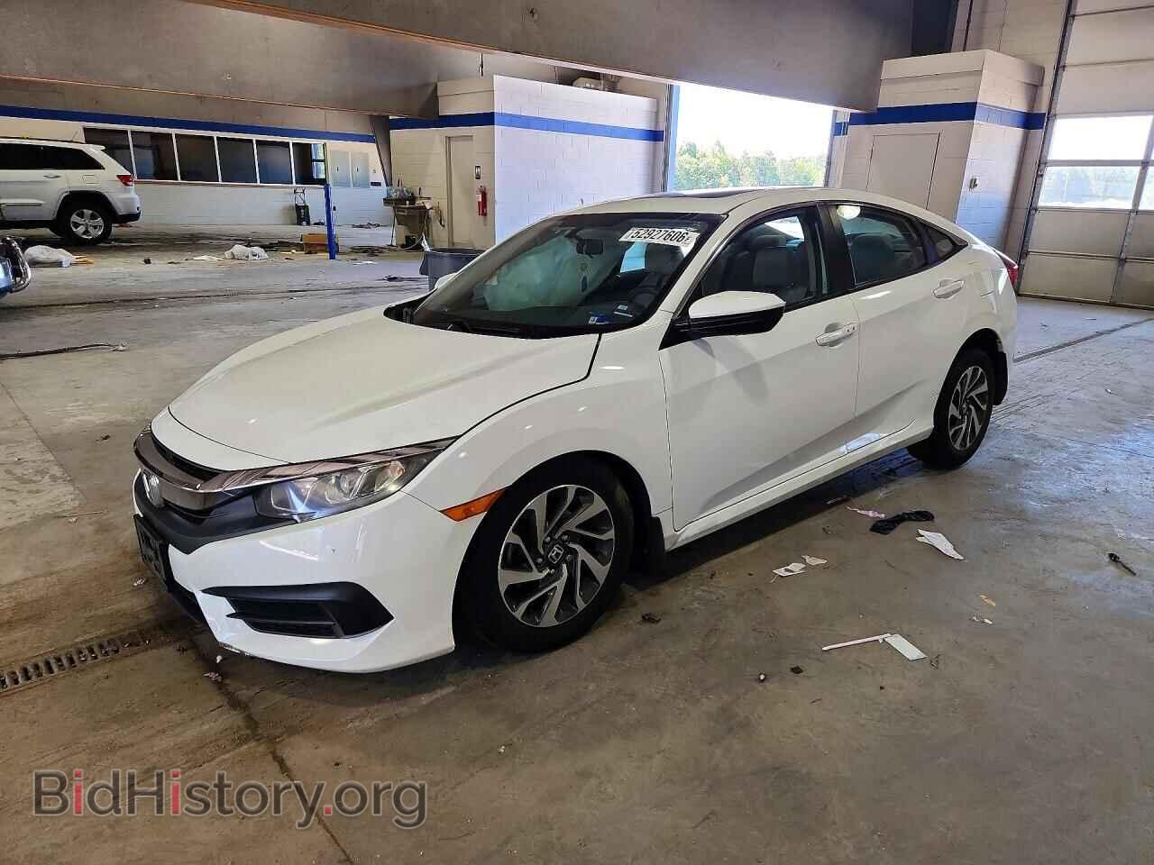Фотография 2HGFC2F70HH574124 - HONDA CIVIC 2017