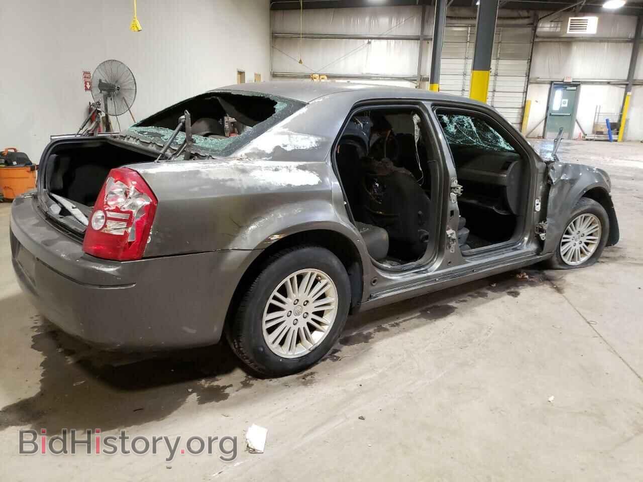 2009 CHRYSLER 300 - VIN: 2C3KA43D89H528295 - Фото 3